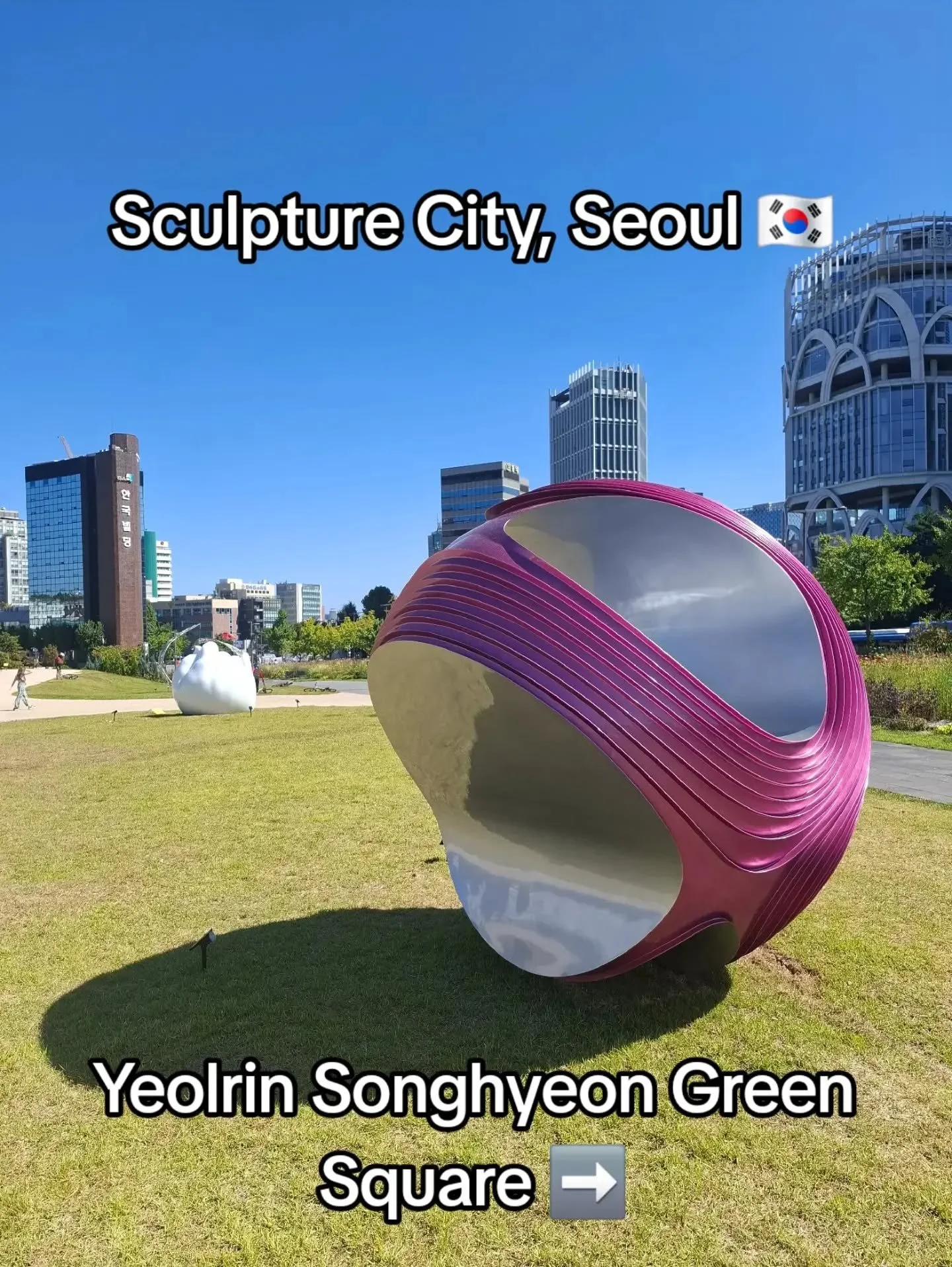 I went to this very fun sculpture park in Seoul, South Korea!

Scroll to the end to see my favourite sculpture. The little doggo is very cute 🐶.

Alice 💙

#seoul #sculpturepark #sculpture #korea #art