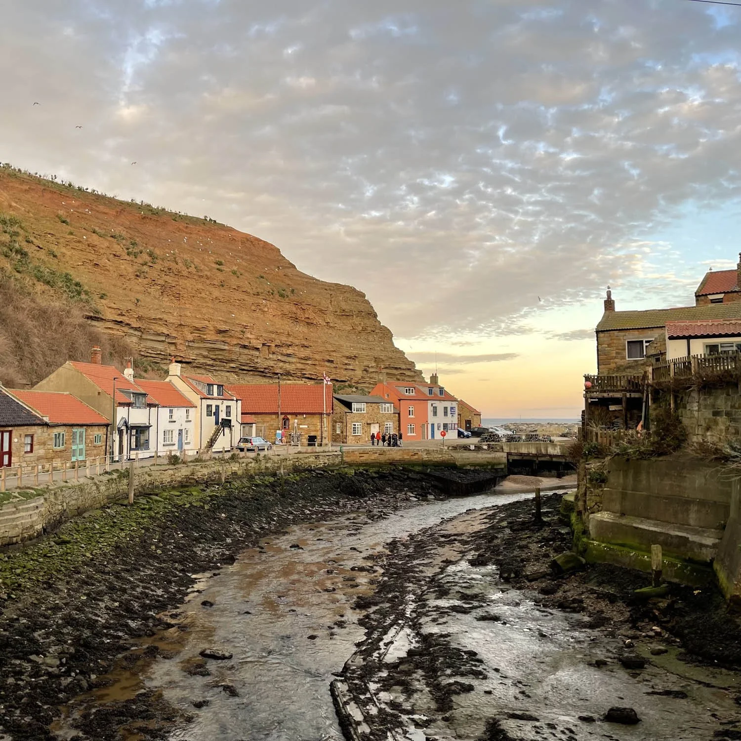 lampshade-colour-inspiration-yorkshire-coast-terracotta-warm-tones-sunset.jpg