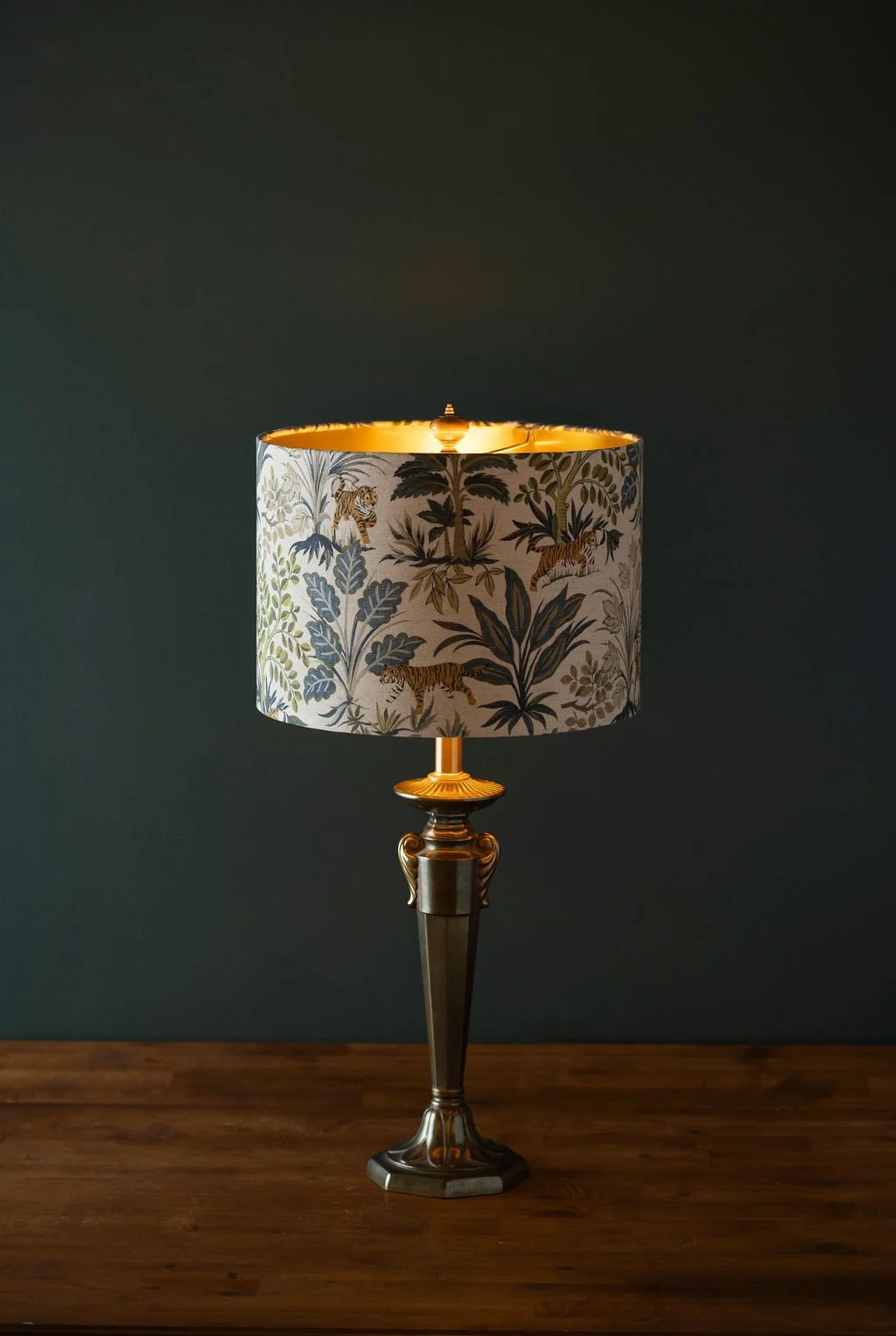 Shade_LamplitAtelier_TigerHunt1.jpg