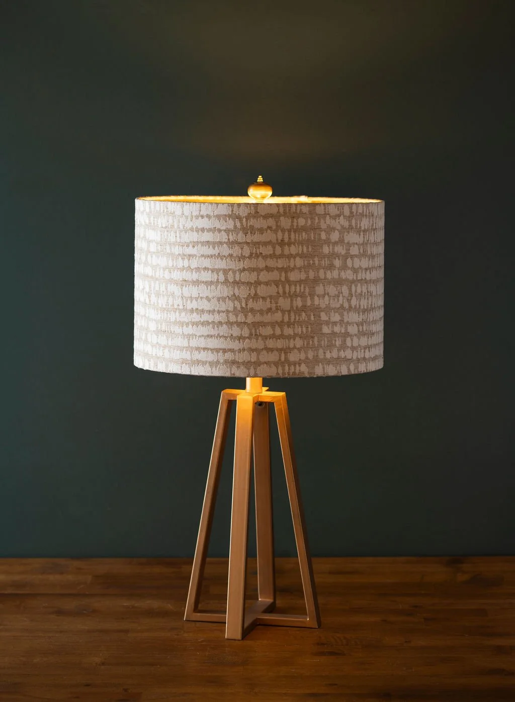 Shade_LamplitAtelier_BigShot2.jpg