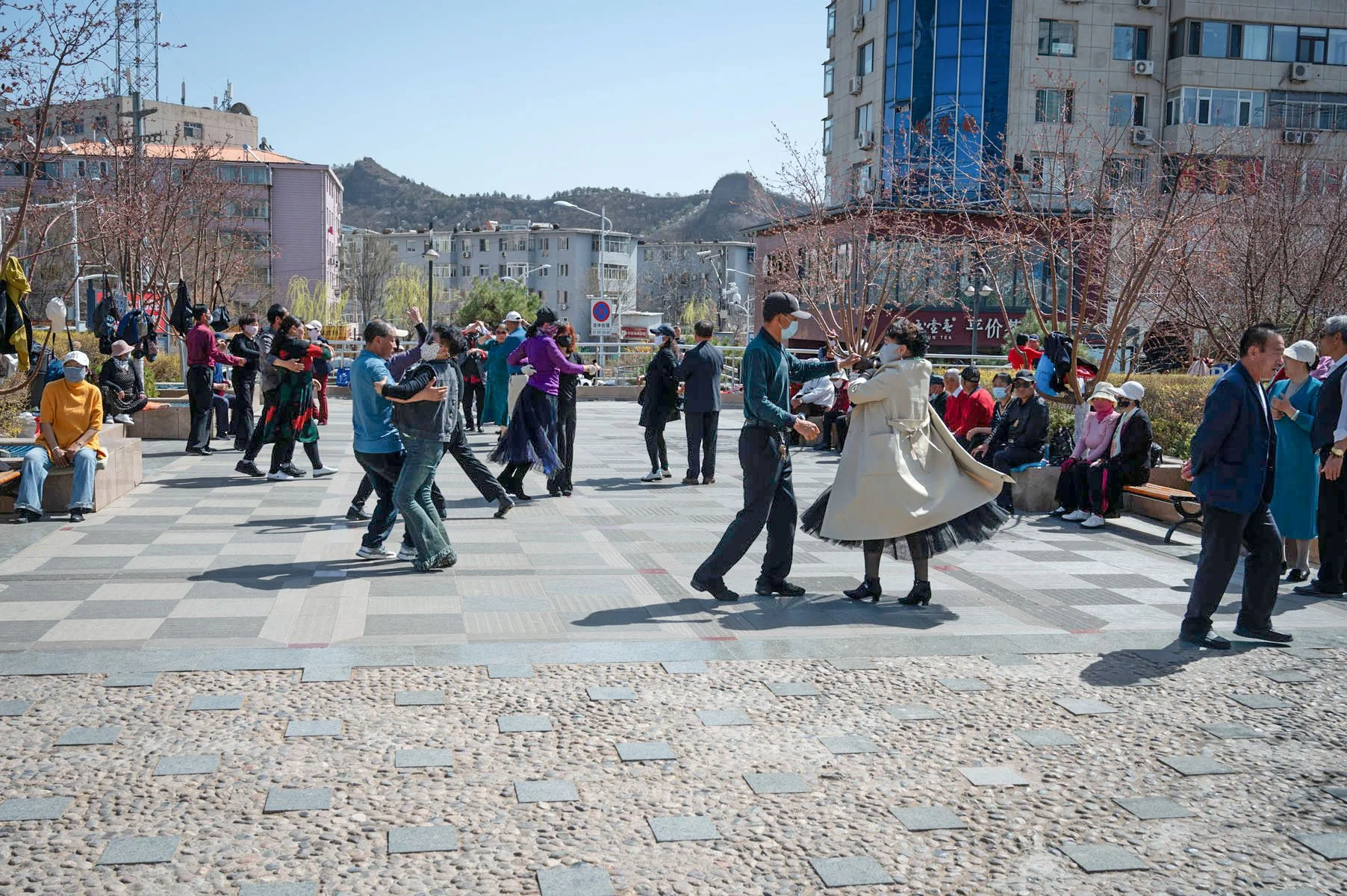 Dancers downtown, 2024