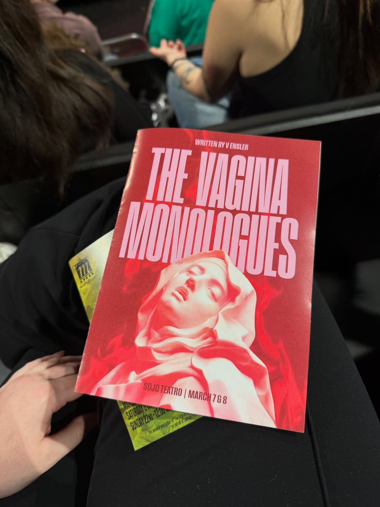 1. @worldinquestion &lsquo;s production of The Vagina Monologues both filled me with rage and tickled me. Hard to do both, and it was brilliant 💐

2. I keep finding unnecessarily pretty corners of my neighbourhood, usually pharmacy shutters

3. @naj