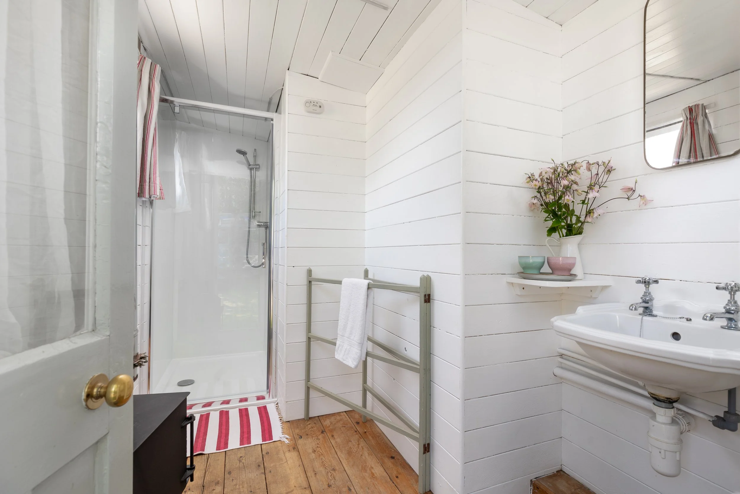 SH bathrom.jpg