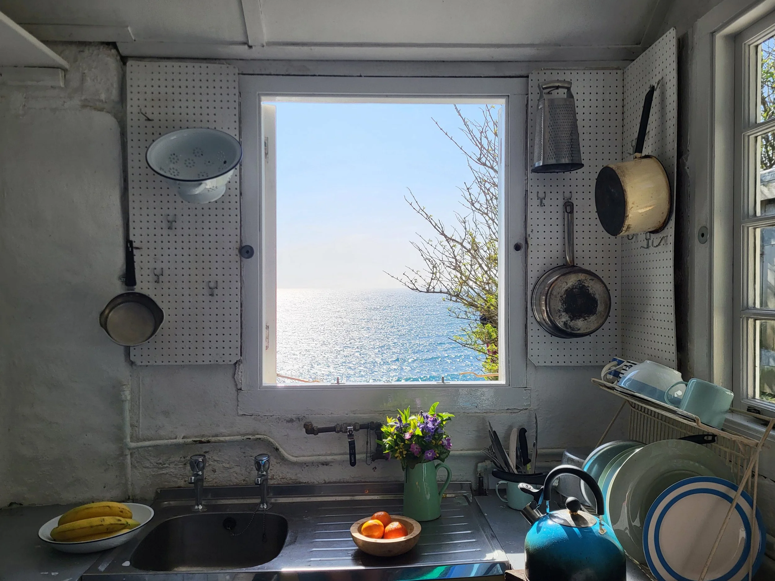 8 kitchen.jpg