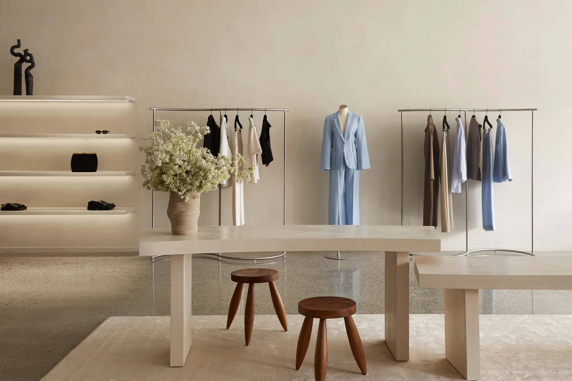 V&W | RUNDLE ST