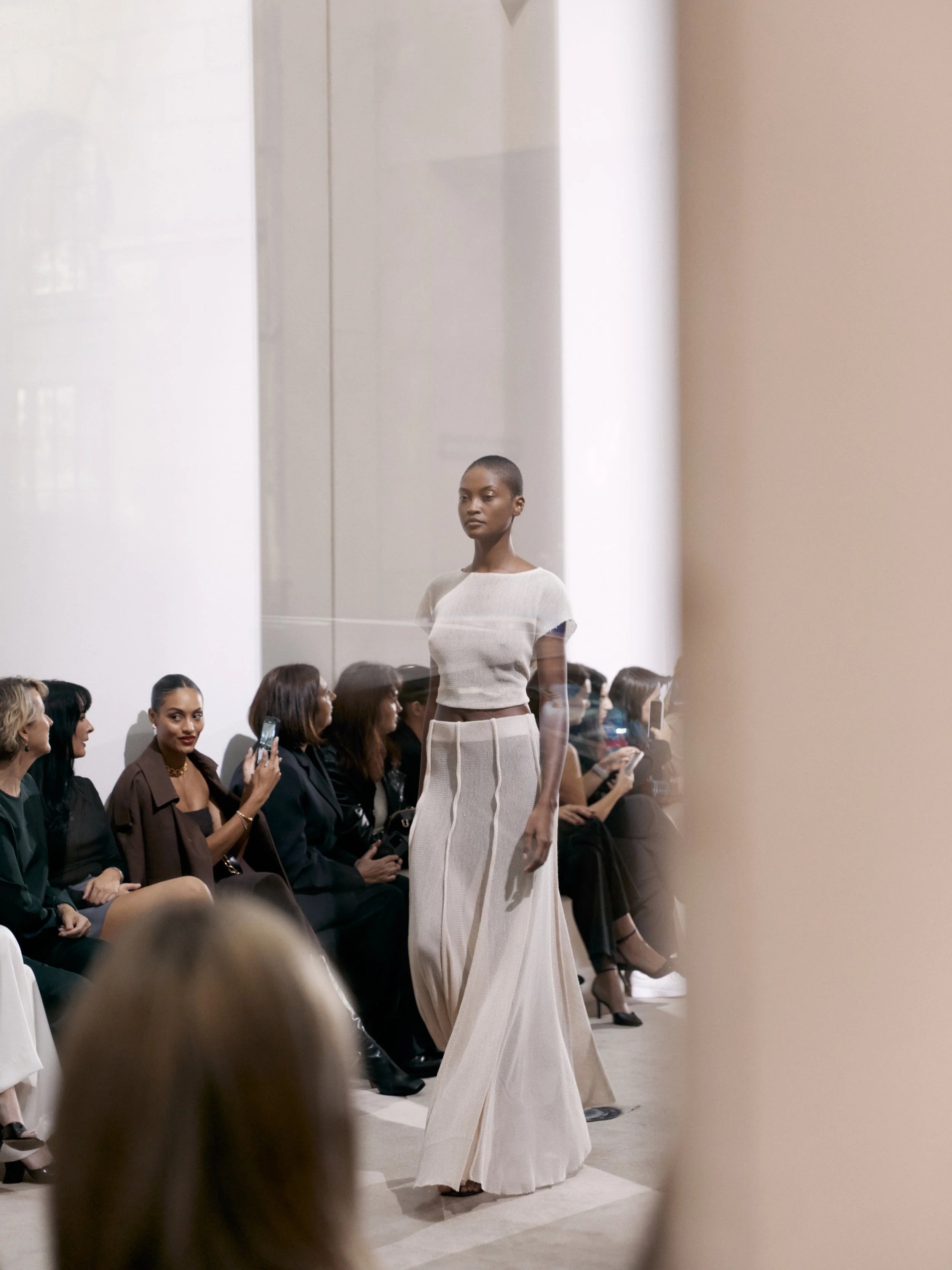 V&W AFW 25
