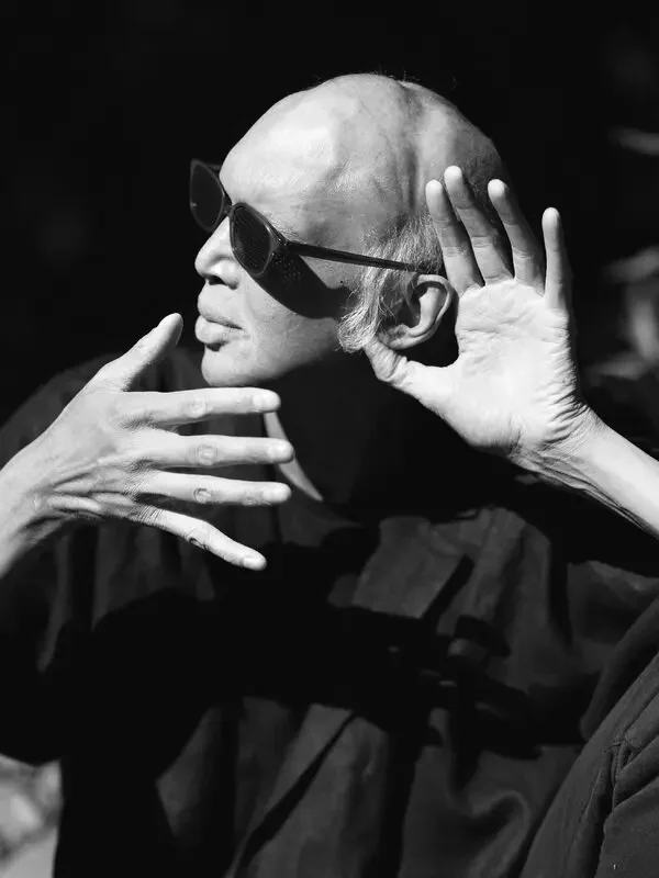 Shahzad Ismaily
multi-instrumentalist