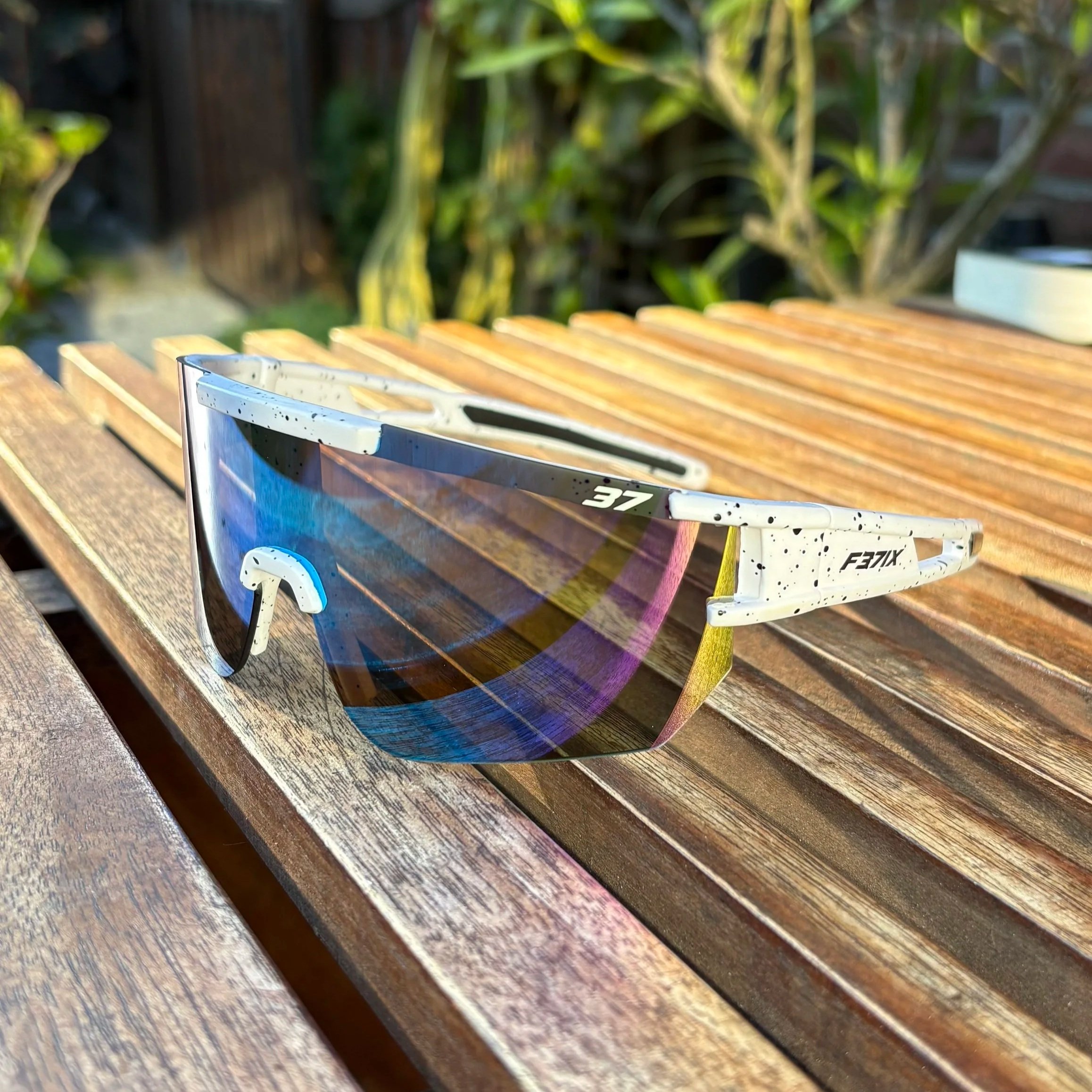 F37IX RACE VISION