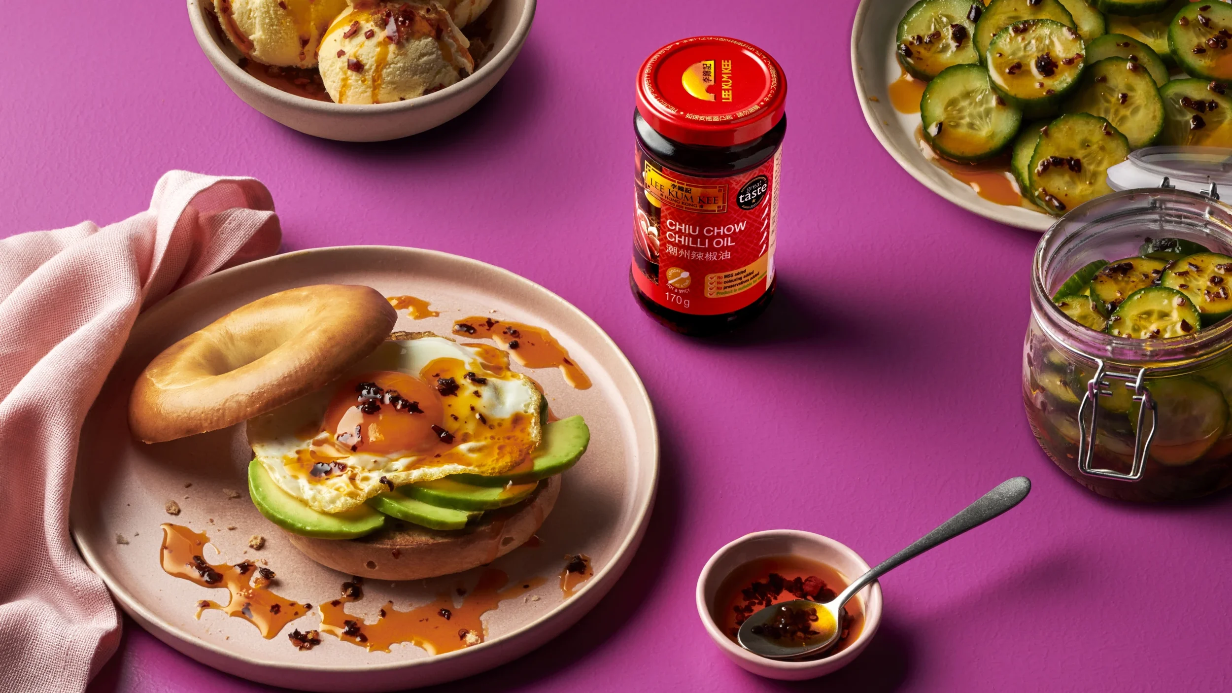 lkk_chilli_oil_editorial_fullwidth_1x.webp