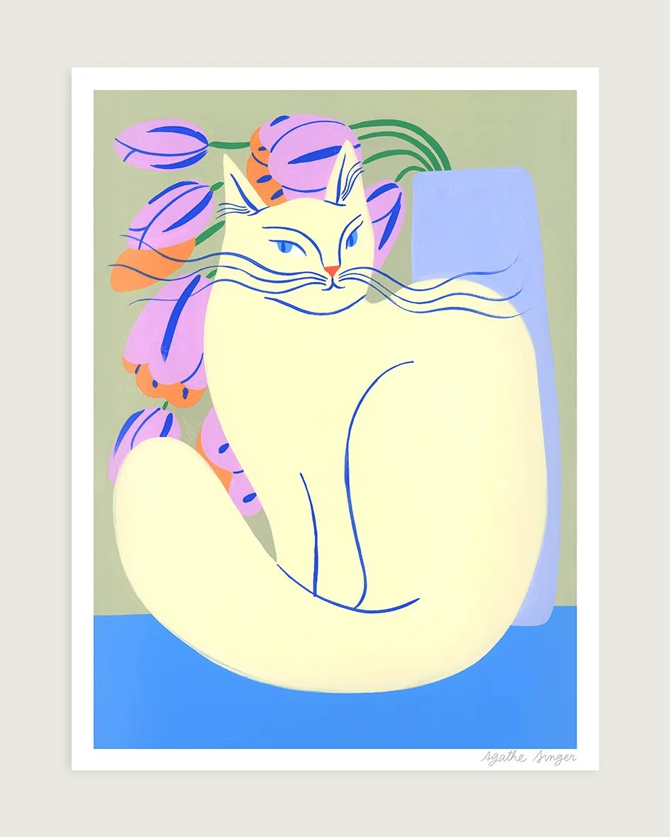 Chat blanc et fleurs