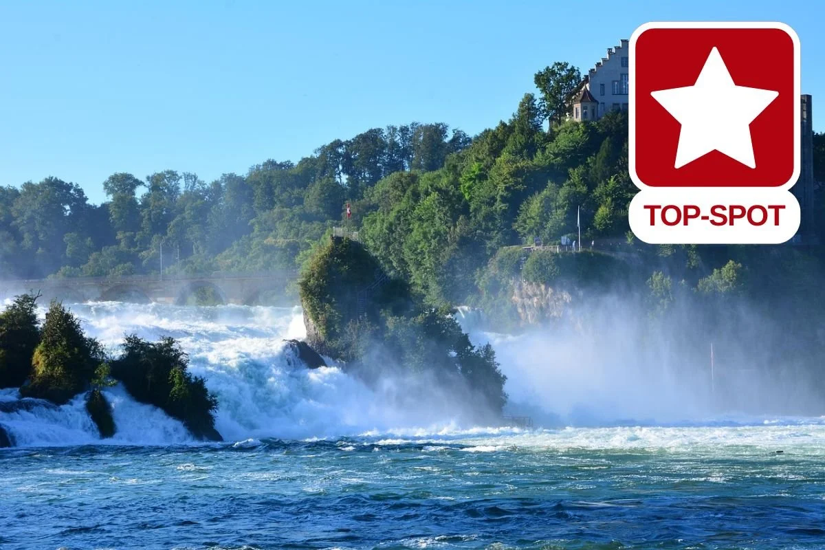 Rheinfall bei Schaffhausen, grösster Wasserfall Europas mit eindrücklicher Wassermenge