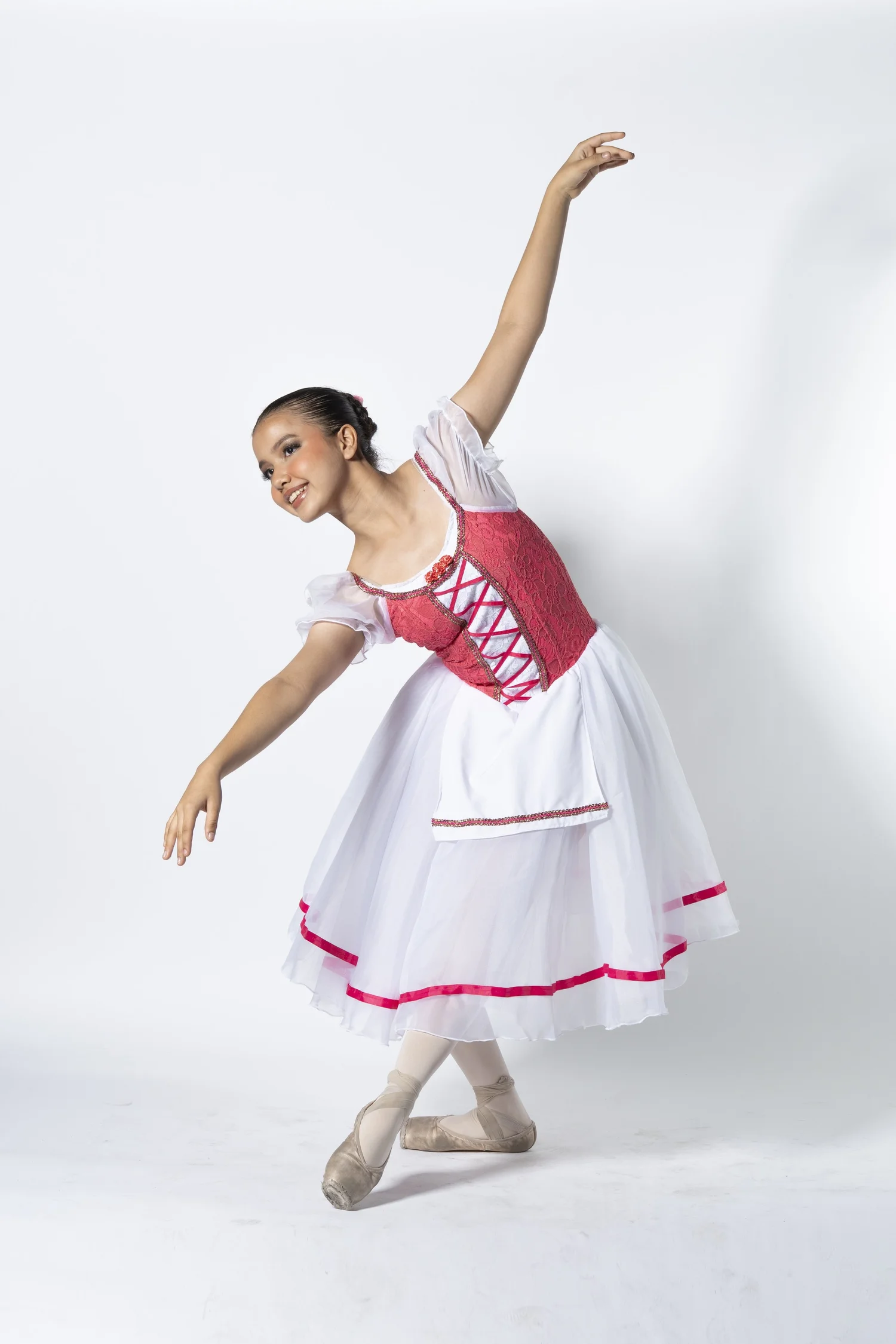 Simone Bergum Mejía