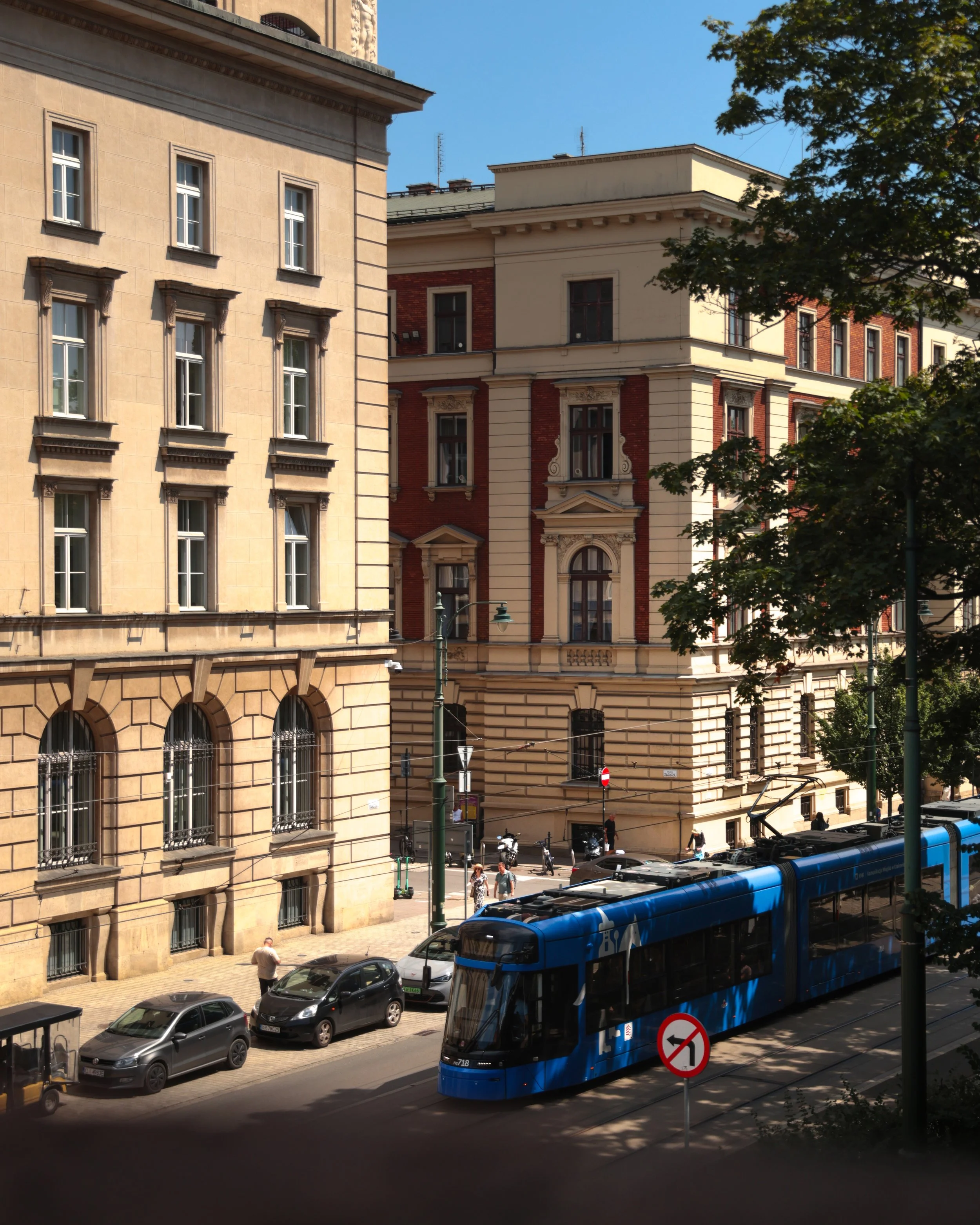 TWR62037.jpg