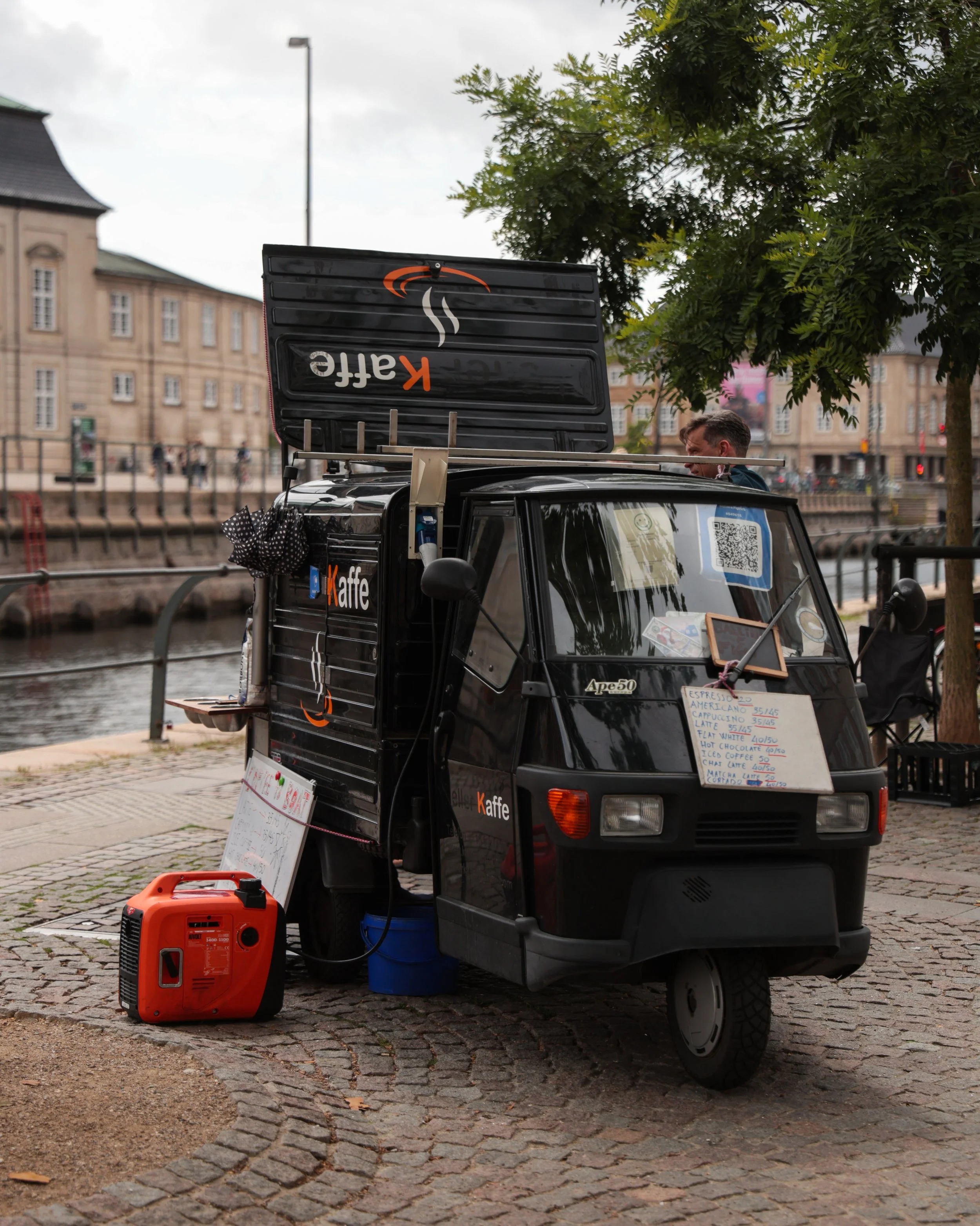 TWR63144.jpg
