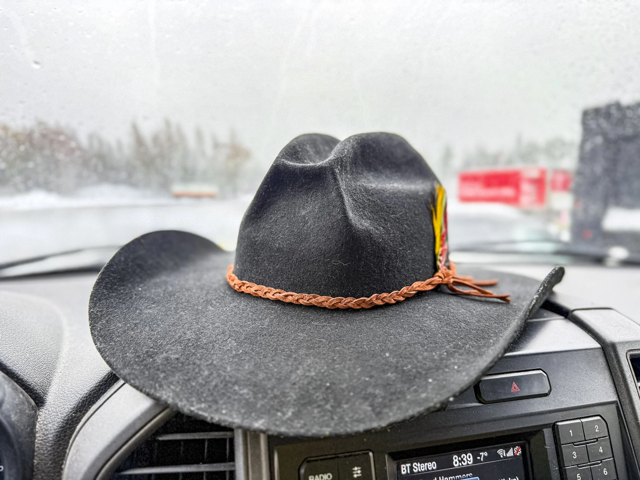 The Whipper, Custom Gus Crown Western Hat