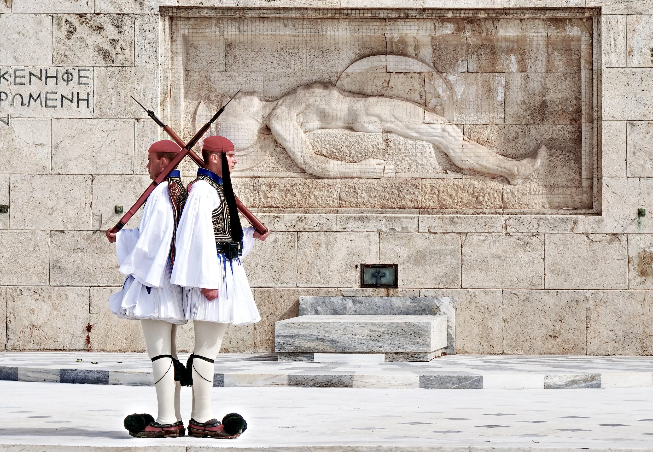 P1016876_Guards.jpg