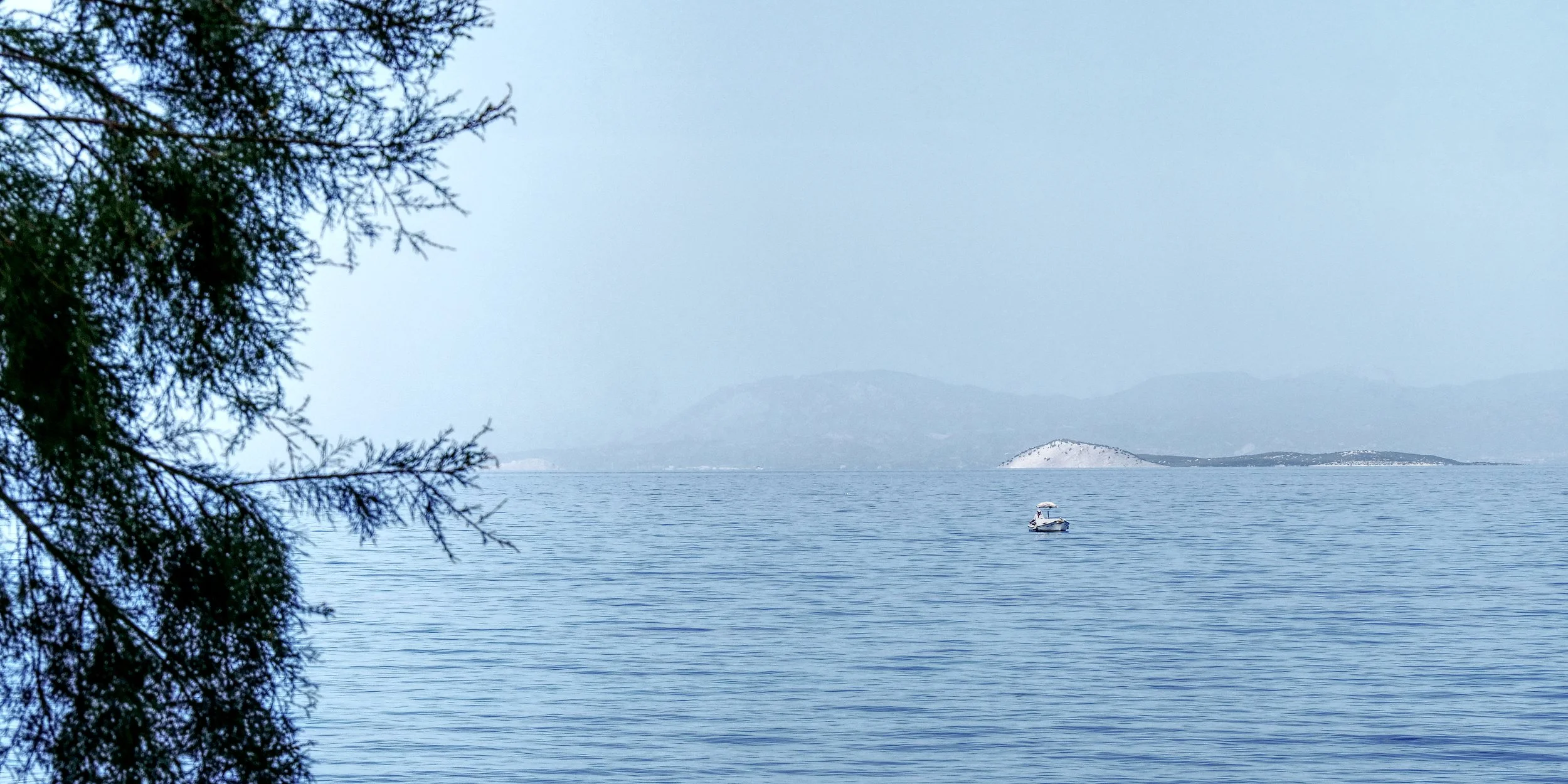 P1027291_OnTheBoat.jpg