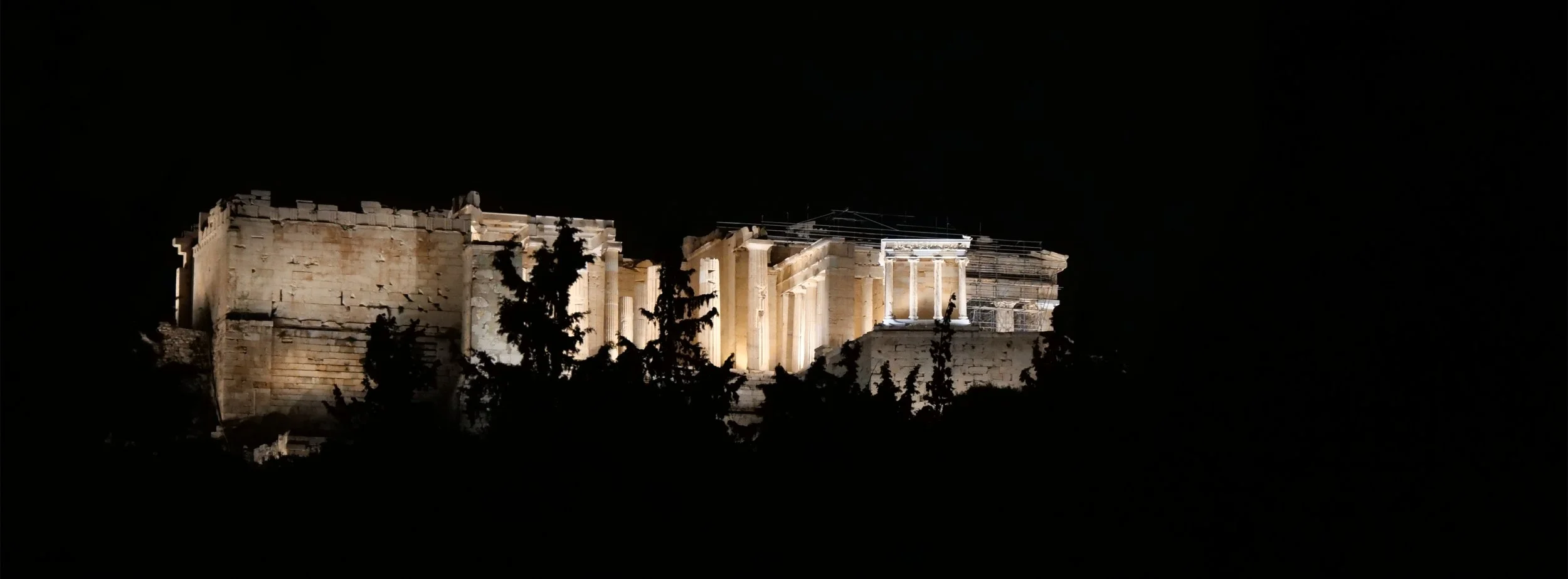 P1027241_AcropolByNight.jpg