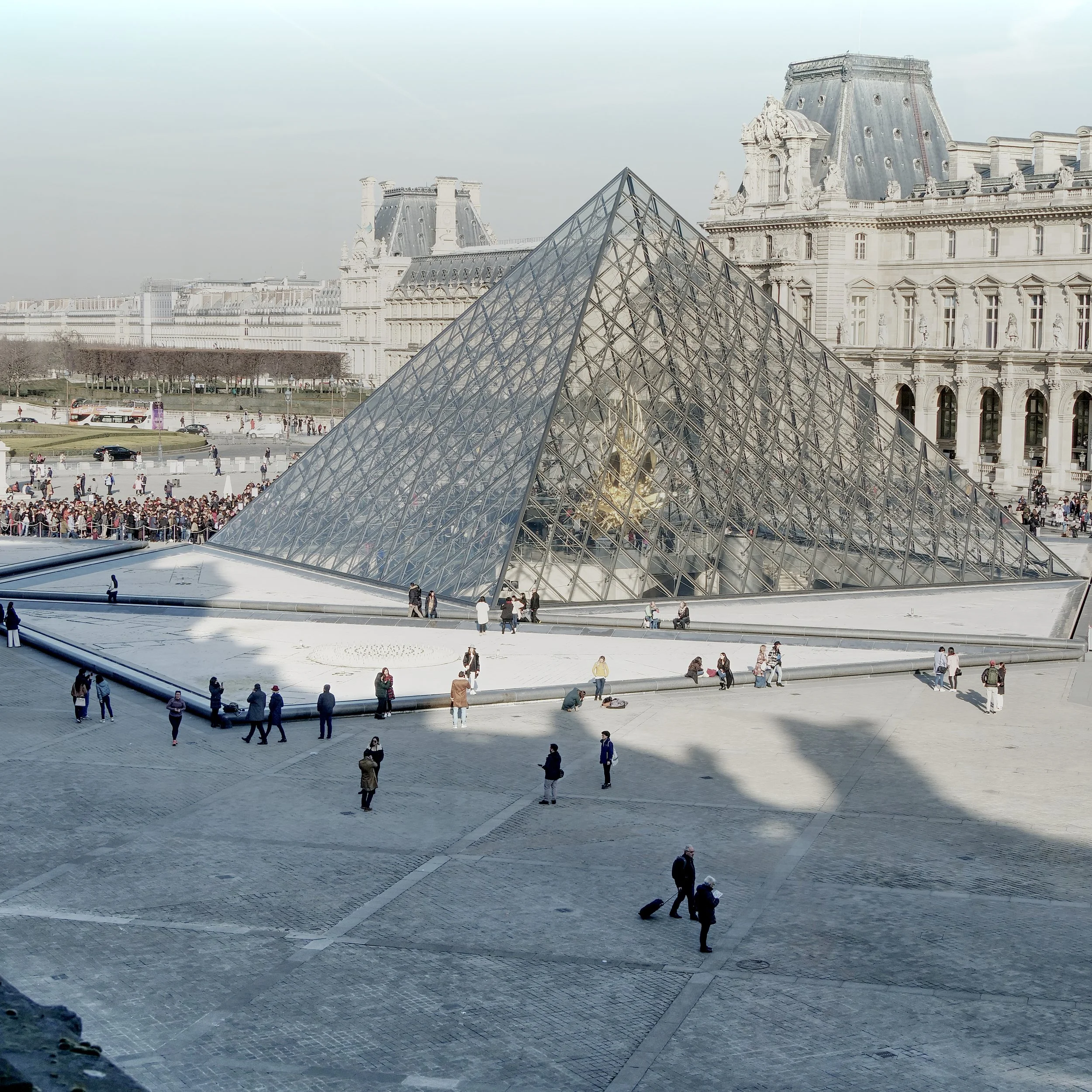 P1043751_LouvrePyramid.jpg