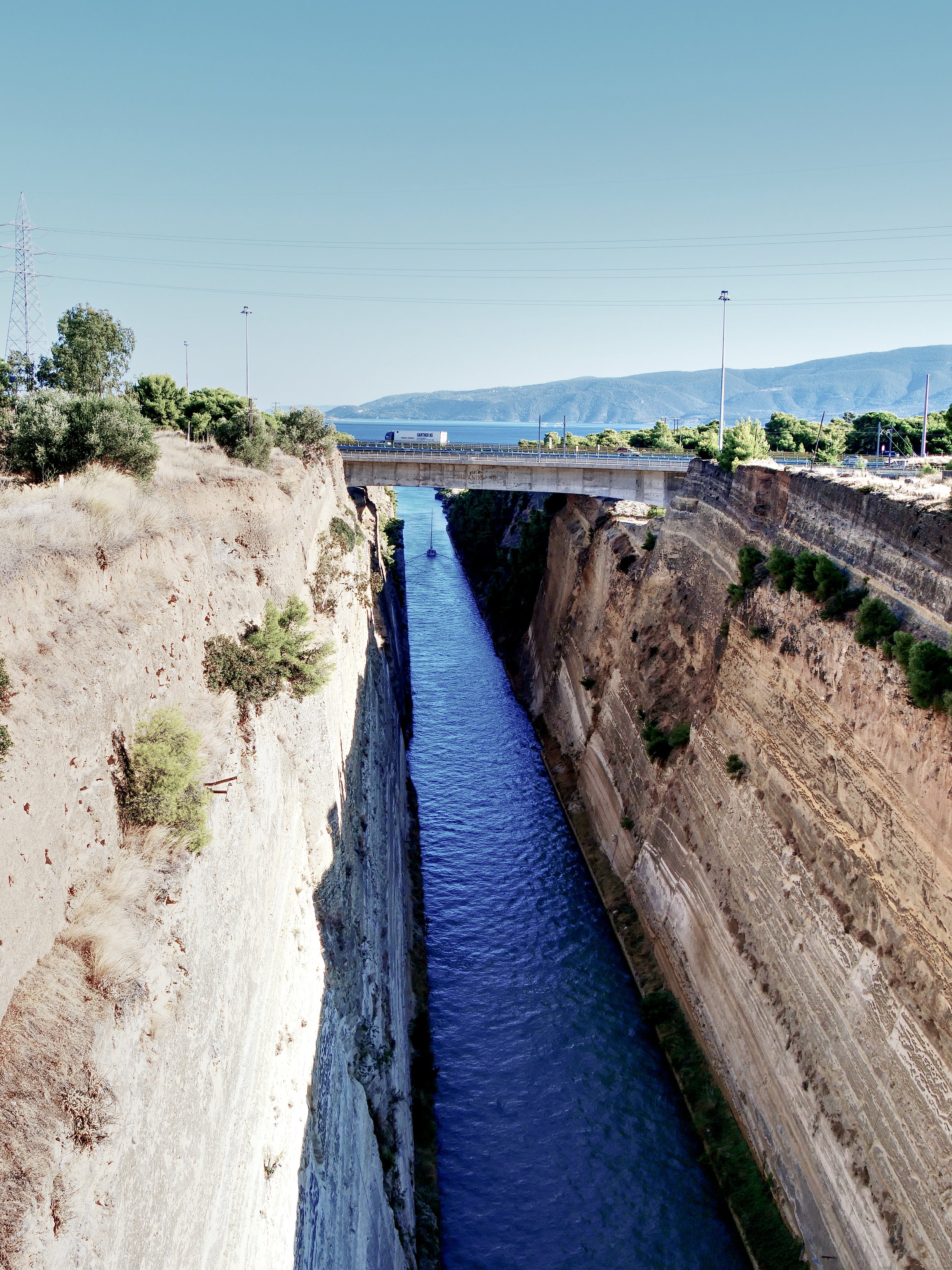P1027585_CorinthCanal.jpg
