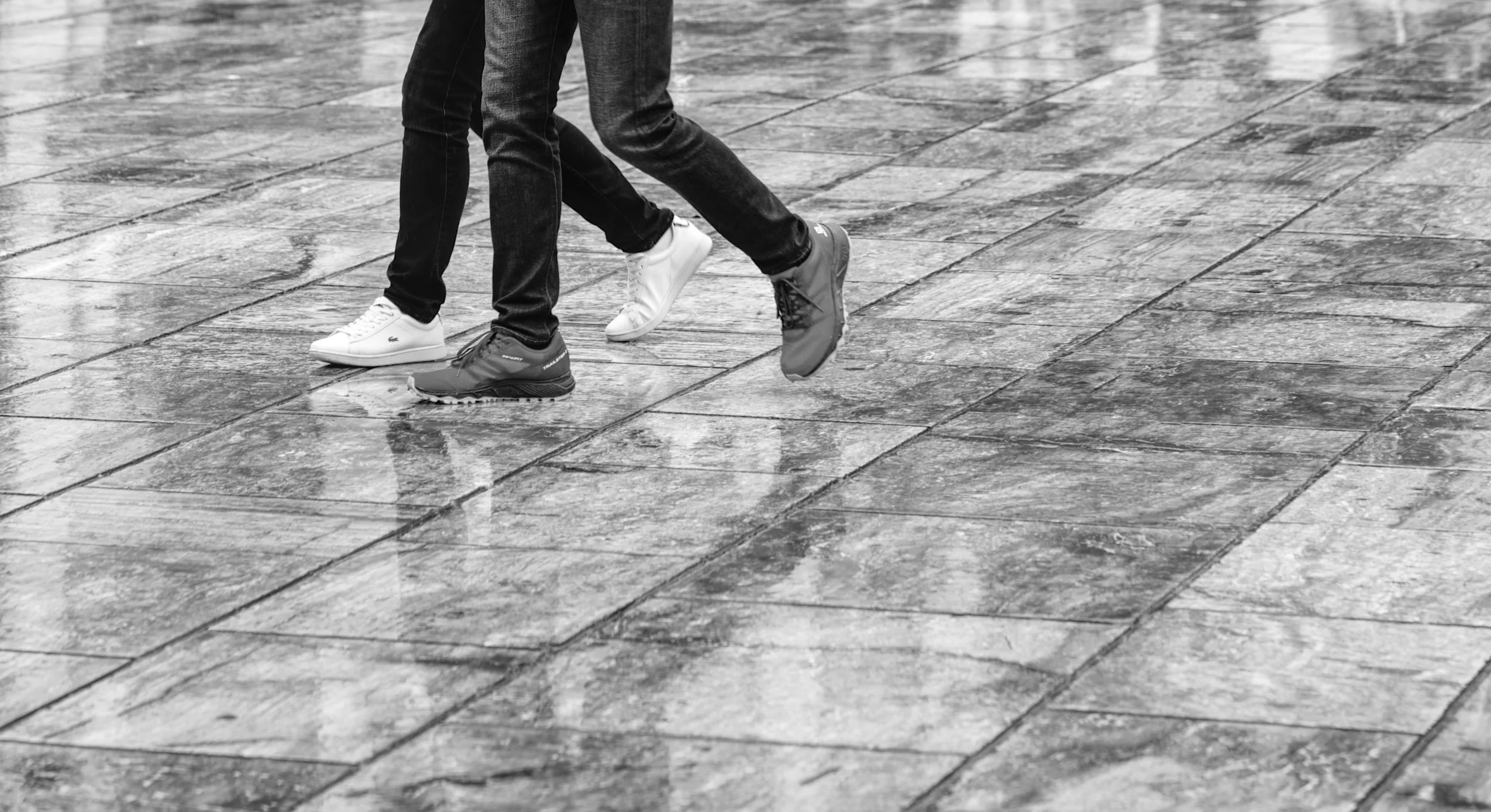 A7403106_B&W_WalkingRain.jpg