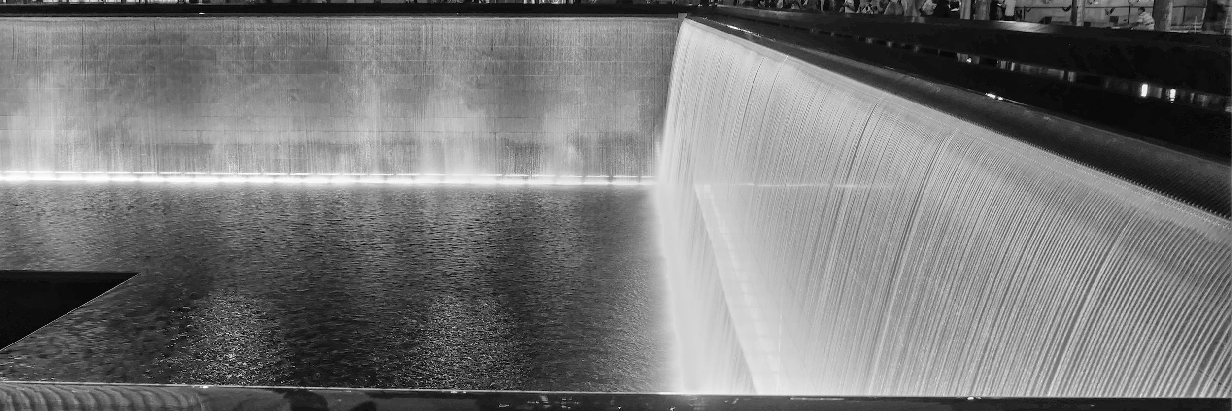 P1040765_B&WMemorial.jpg