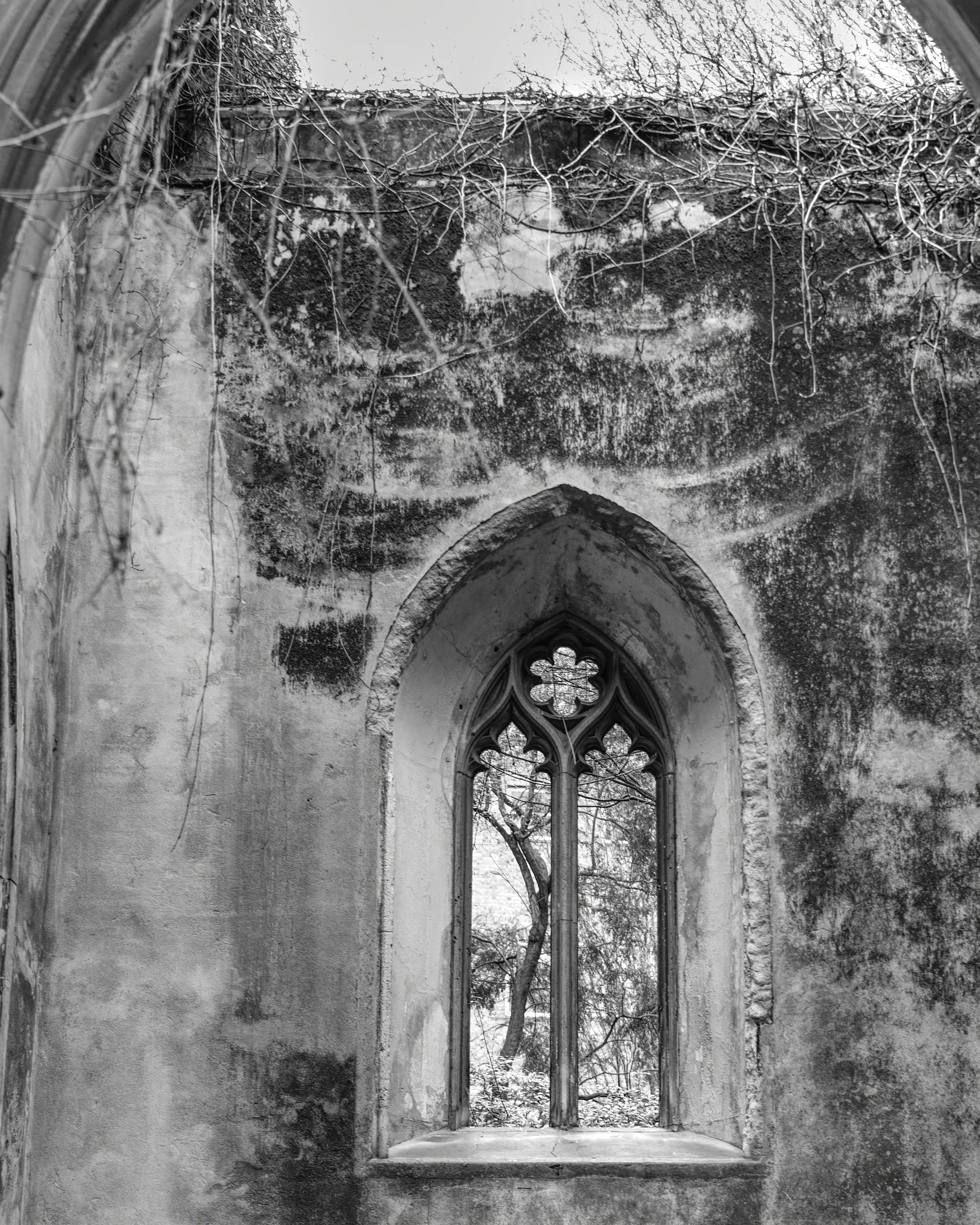 A7402443_StDunstanChurchB&W.jpg