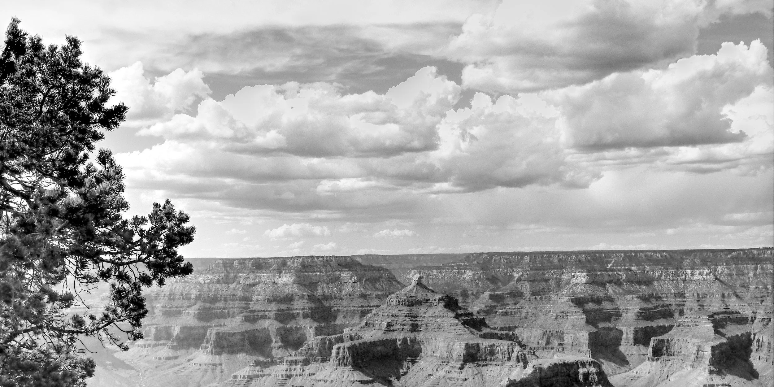 P1070344_B&WGrCanyon.jpg