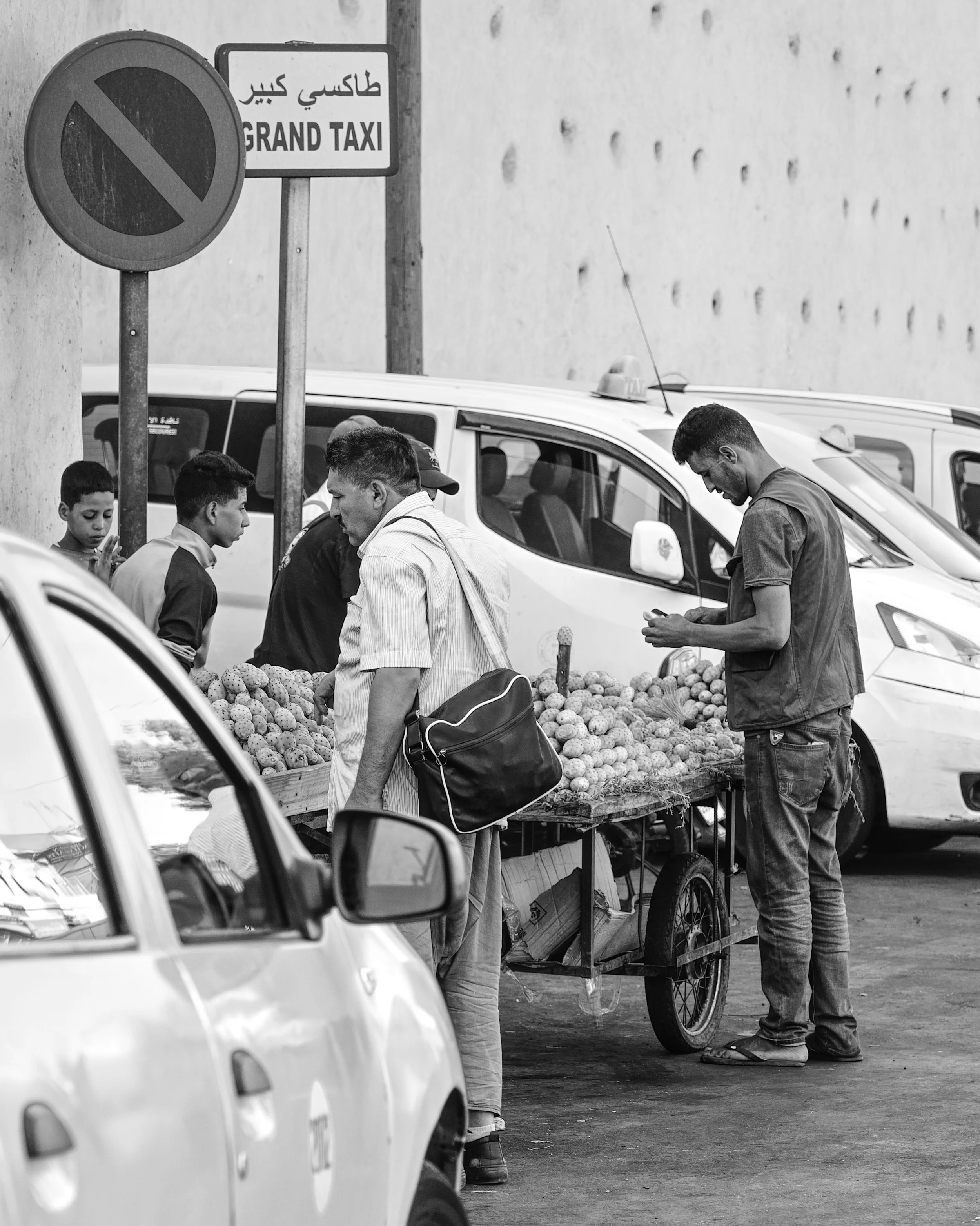 A7401117_PeopleB&W.jpg