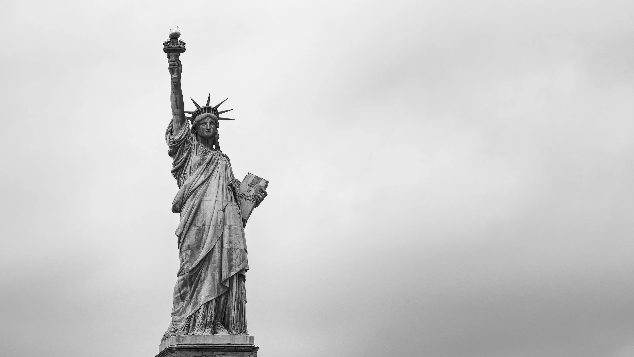 P1040449_B&WStatueOfLiberty.jpg