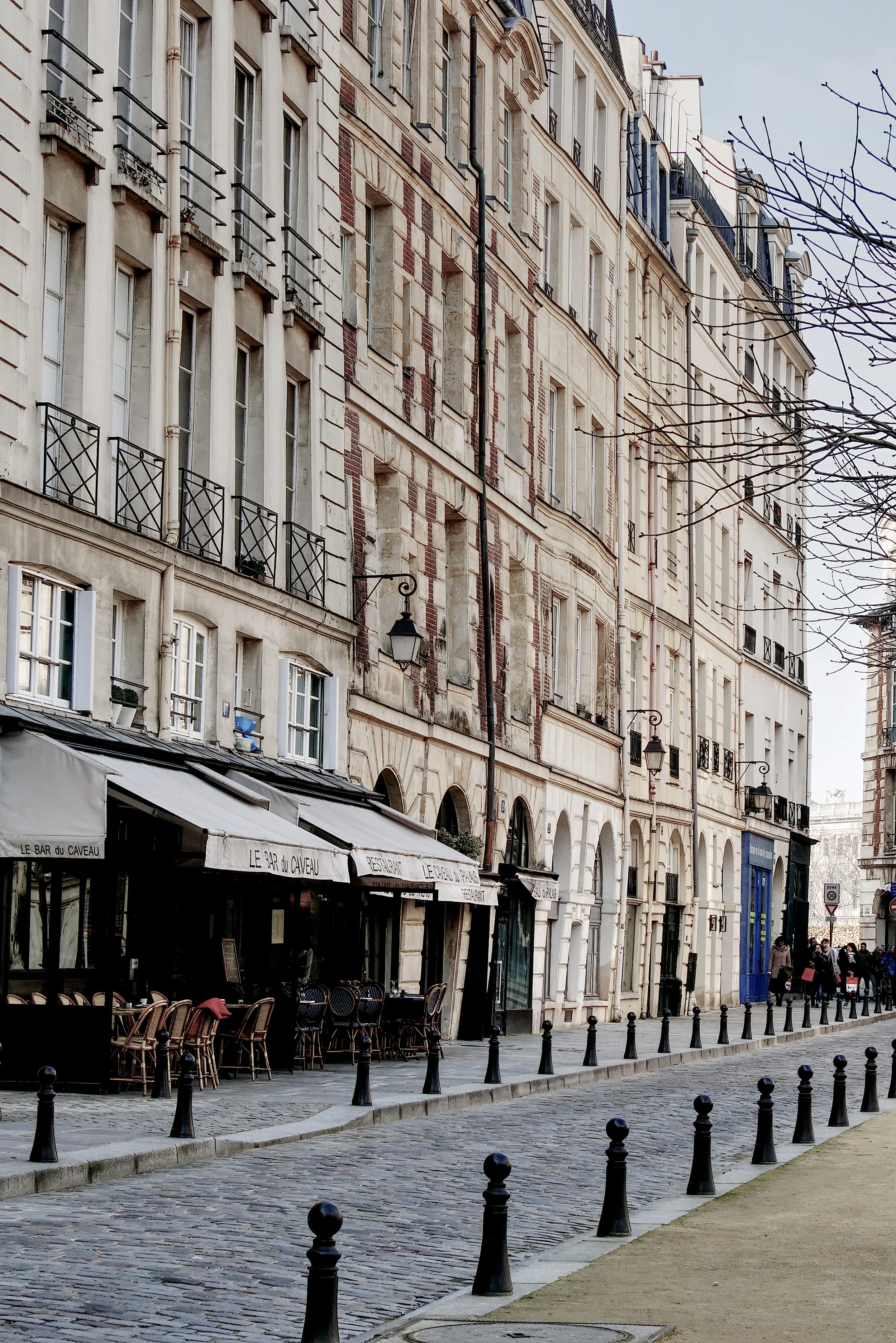 IMG_3670_ParisStreet.jpg