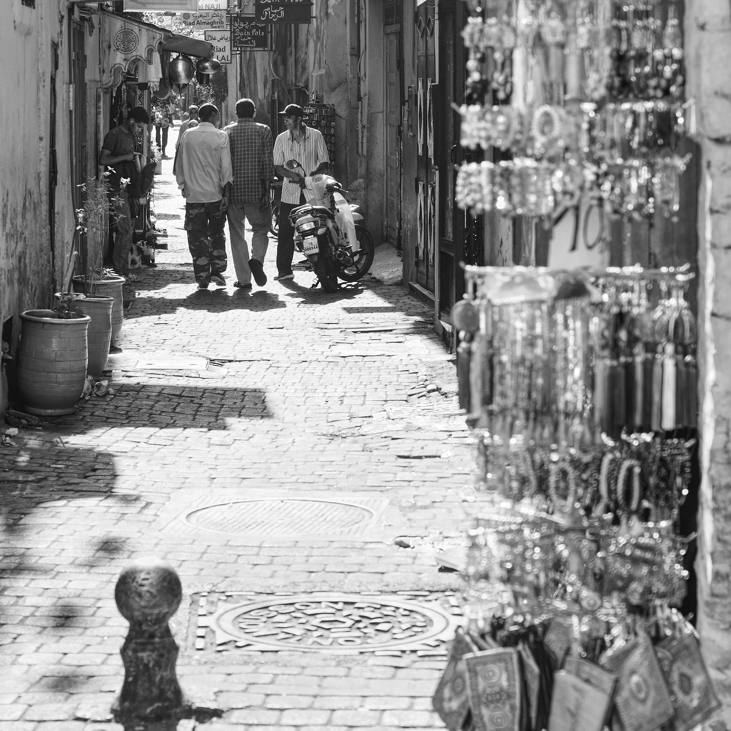 A7401120_PeopleB&W.jpg