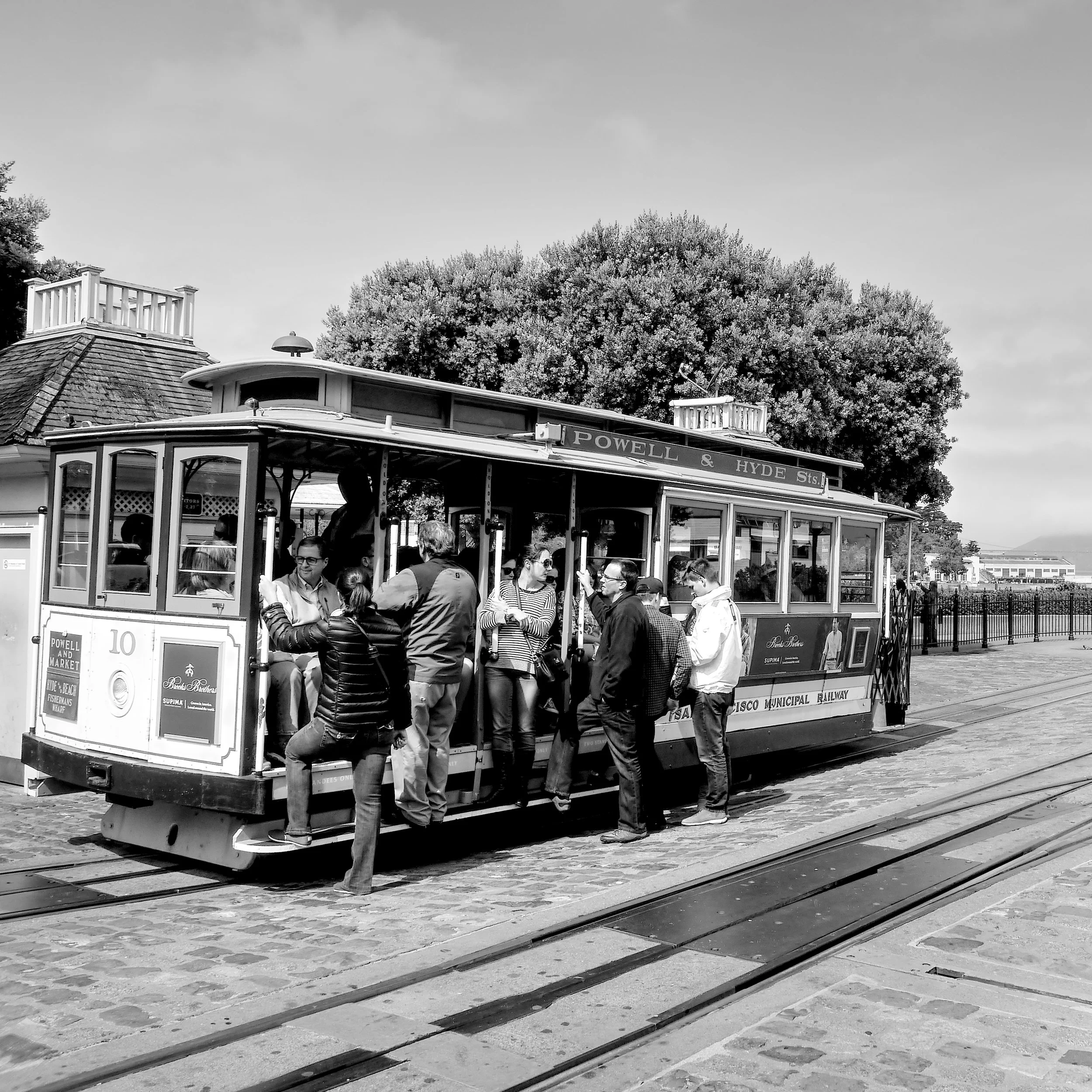 P1060682_B&WTramway.jpg