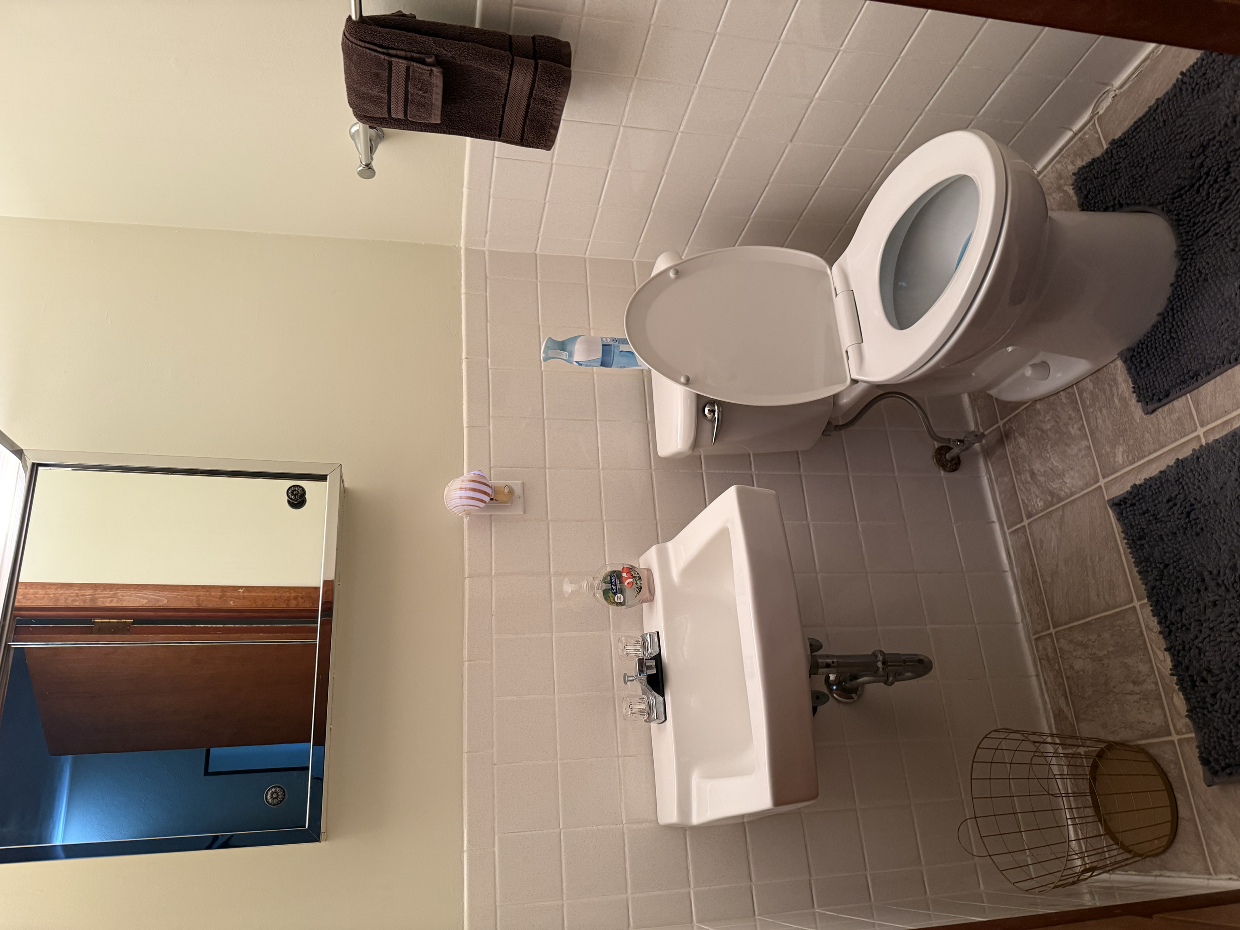 Master bedroom half bath