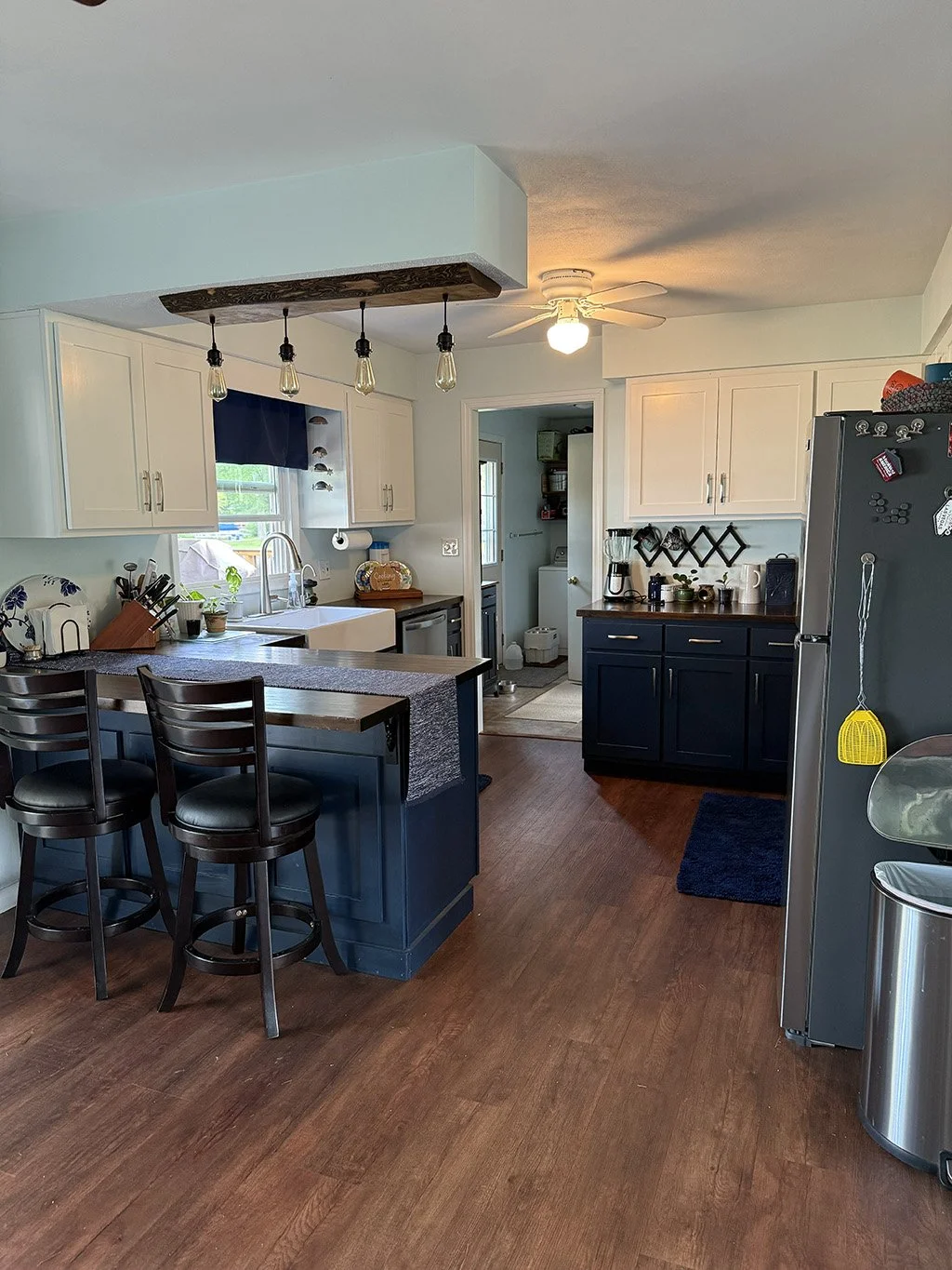 in kitchen3.jpg