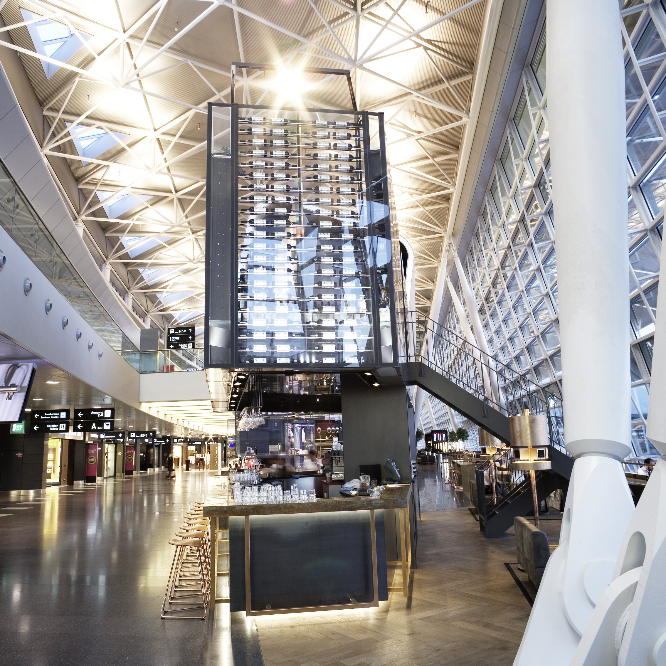 Klimaschränke_Restaurant Walter Zürich-Flughafen_Pendt AG 02.jpg
