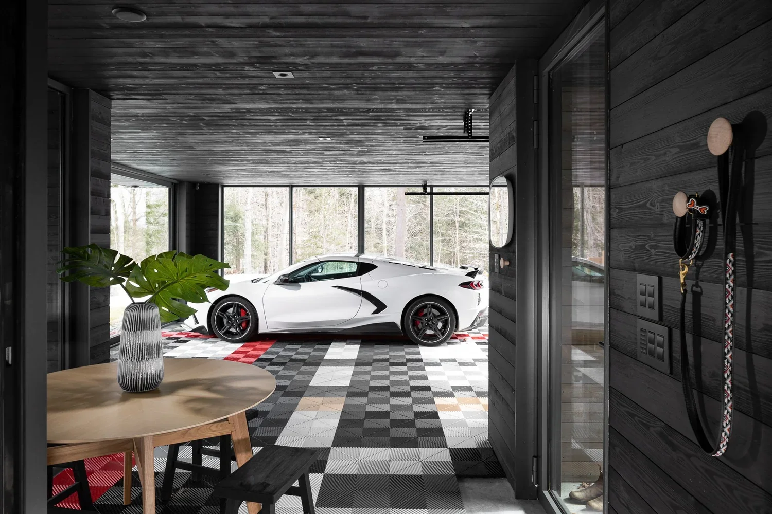 roberts-bay-muskoka-garage-11.webp