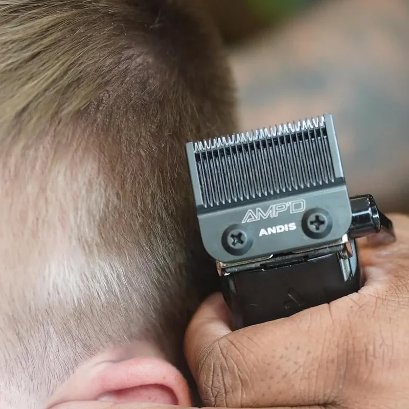 andis-ampd-adjustable-clipper-blade-in-use.webp