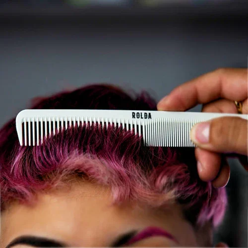 Rolda 7" Carbon-Fiber Barber Styling Comb - White 3.webp