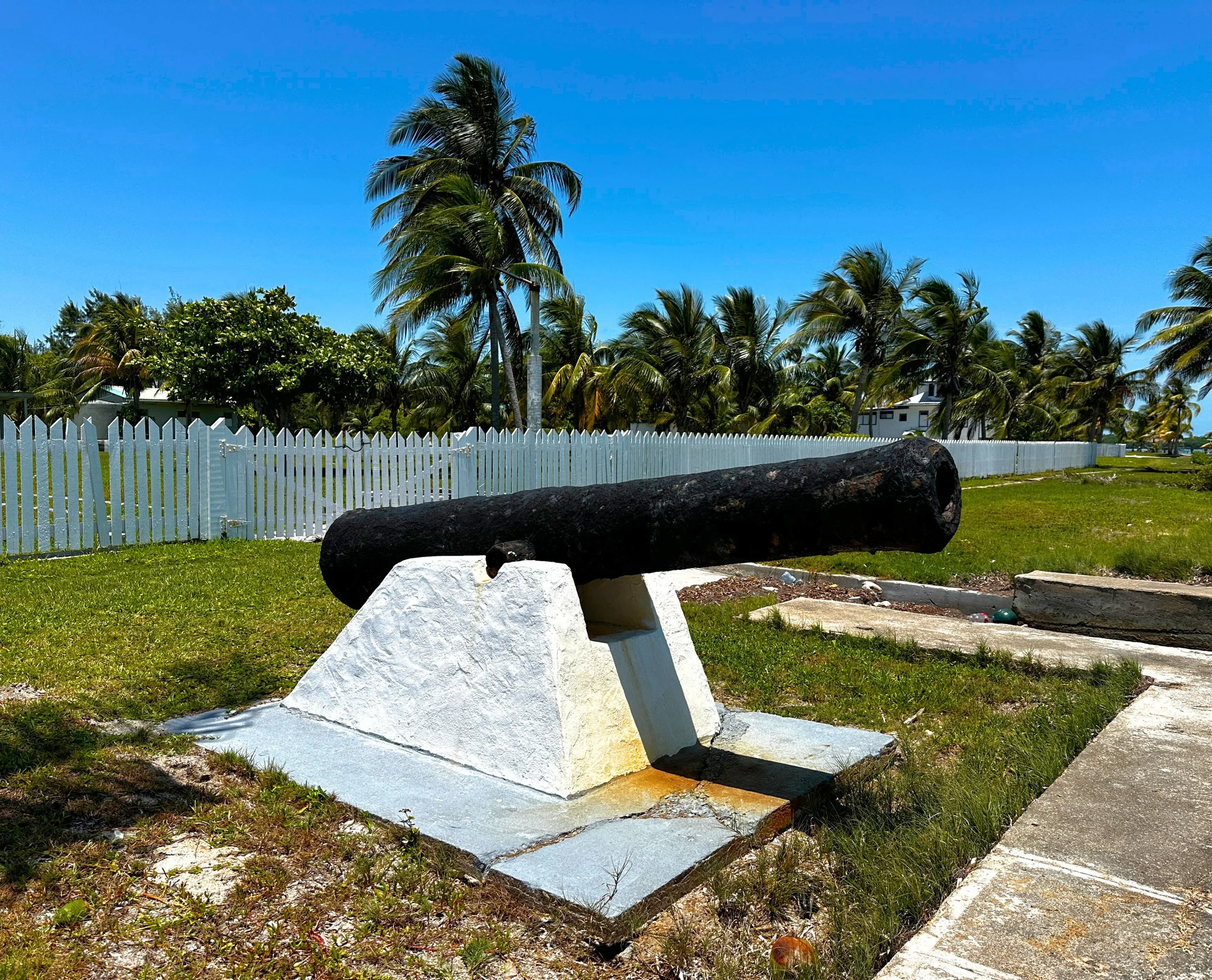 St. Georges caye cannon image