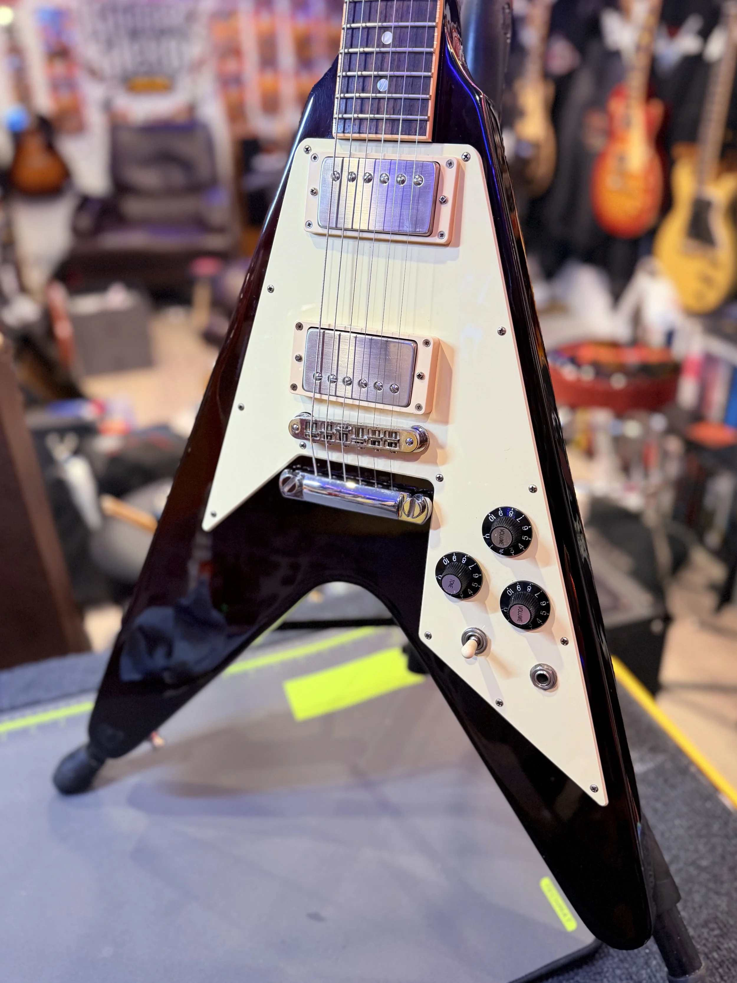 Gibson Flying V 120th Anniversary – Aged Cherry