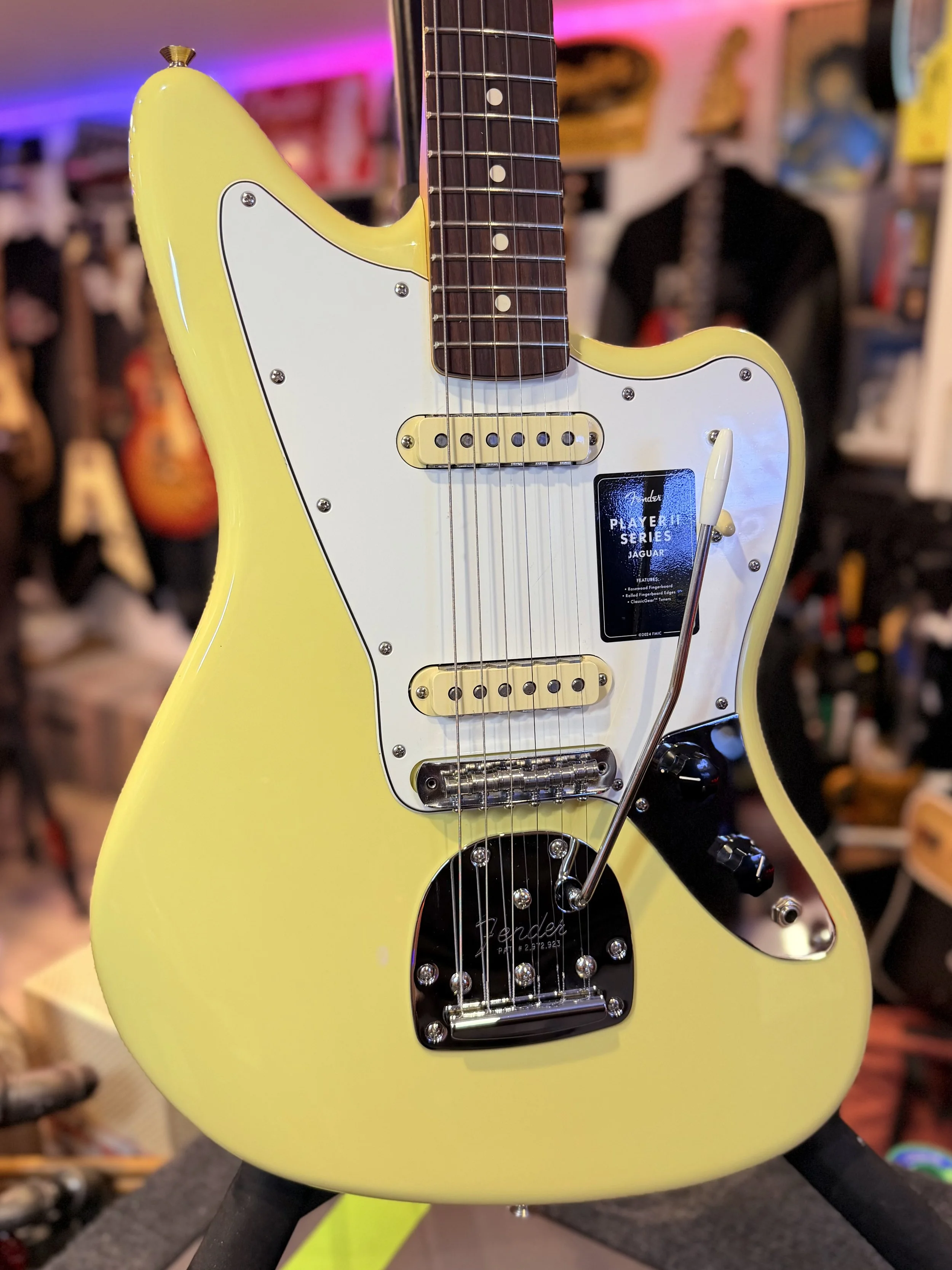 Fender Player II Jaguar – Hialeah Yellow