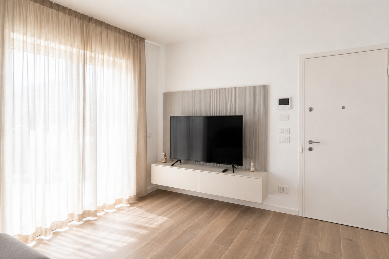 Soggiorno con televisione