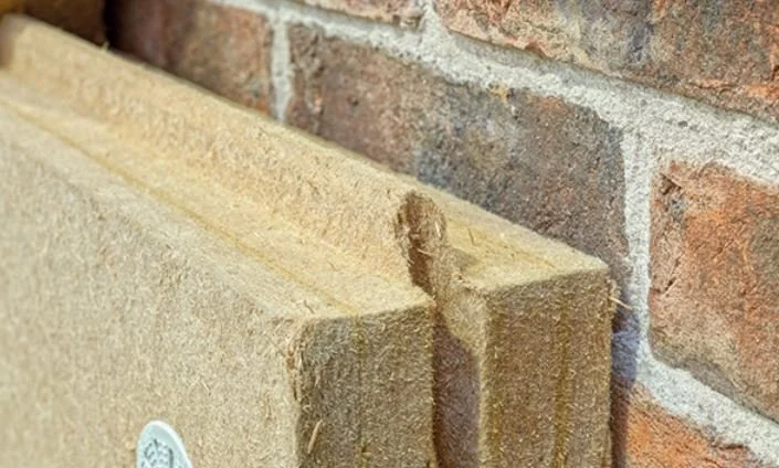 Insulating Solid Walls: The Power of Insulating Lime Plaster