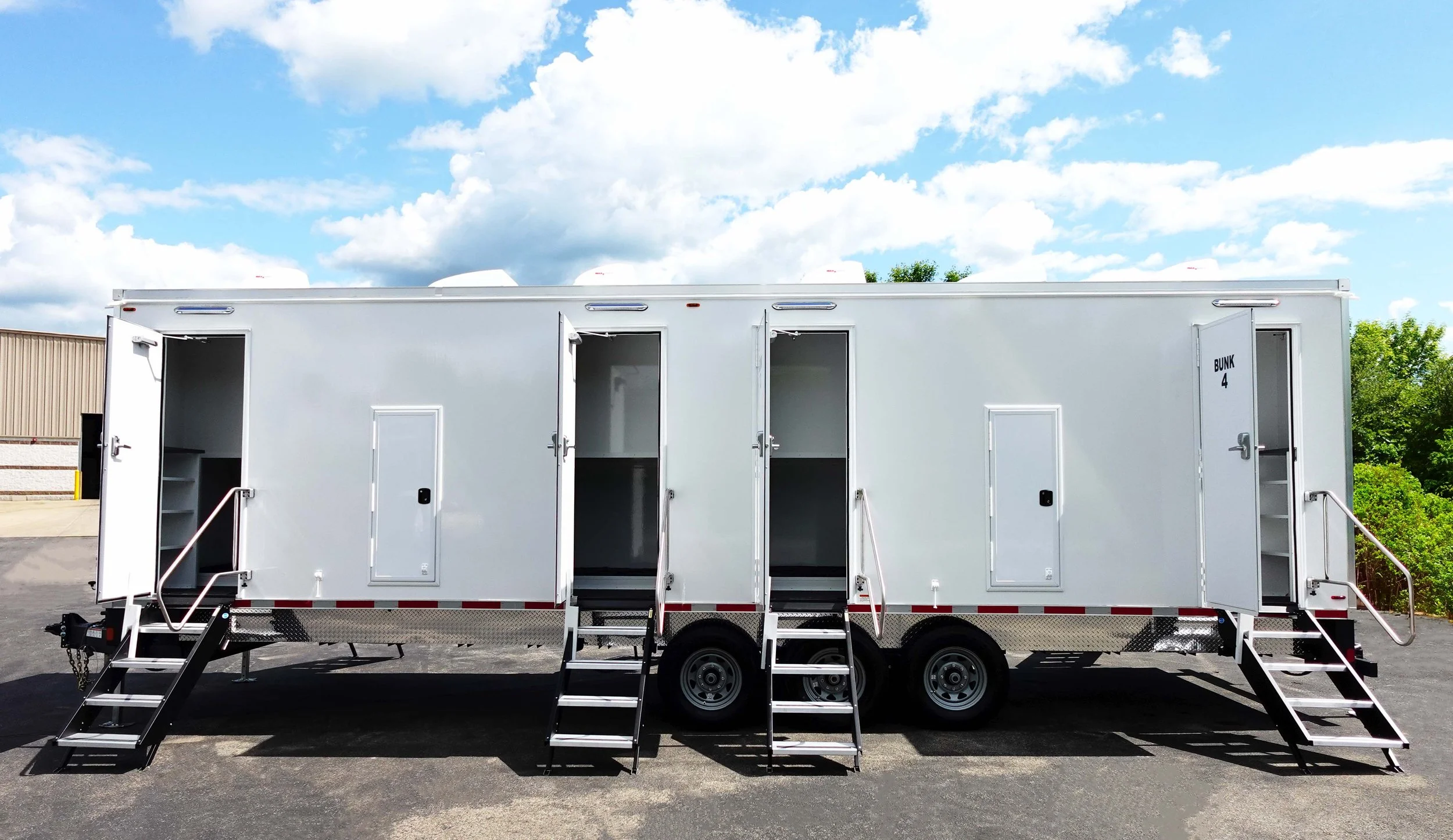 8-Station-Bunkhouse-Ext-1.jpg