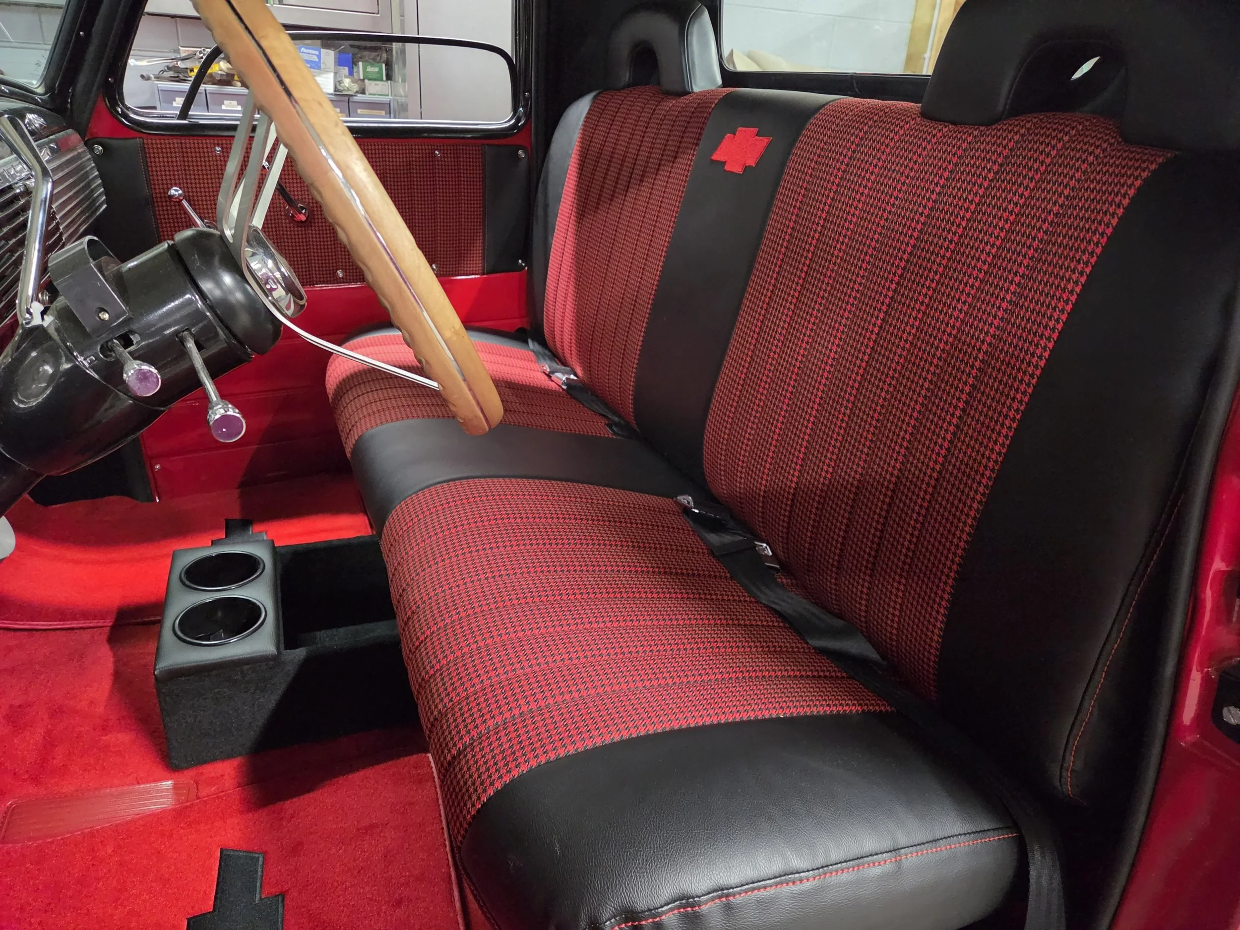 49 Chevy PU Interior Red Black (6).jpg
