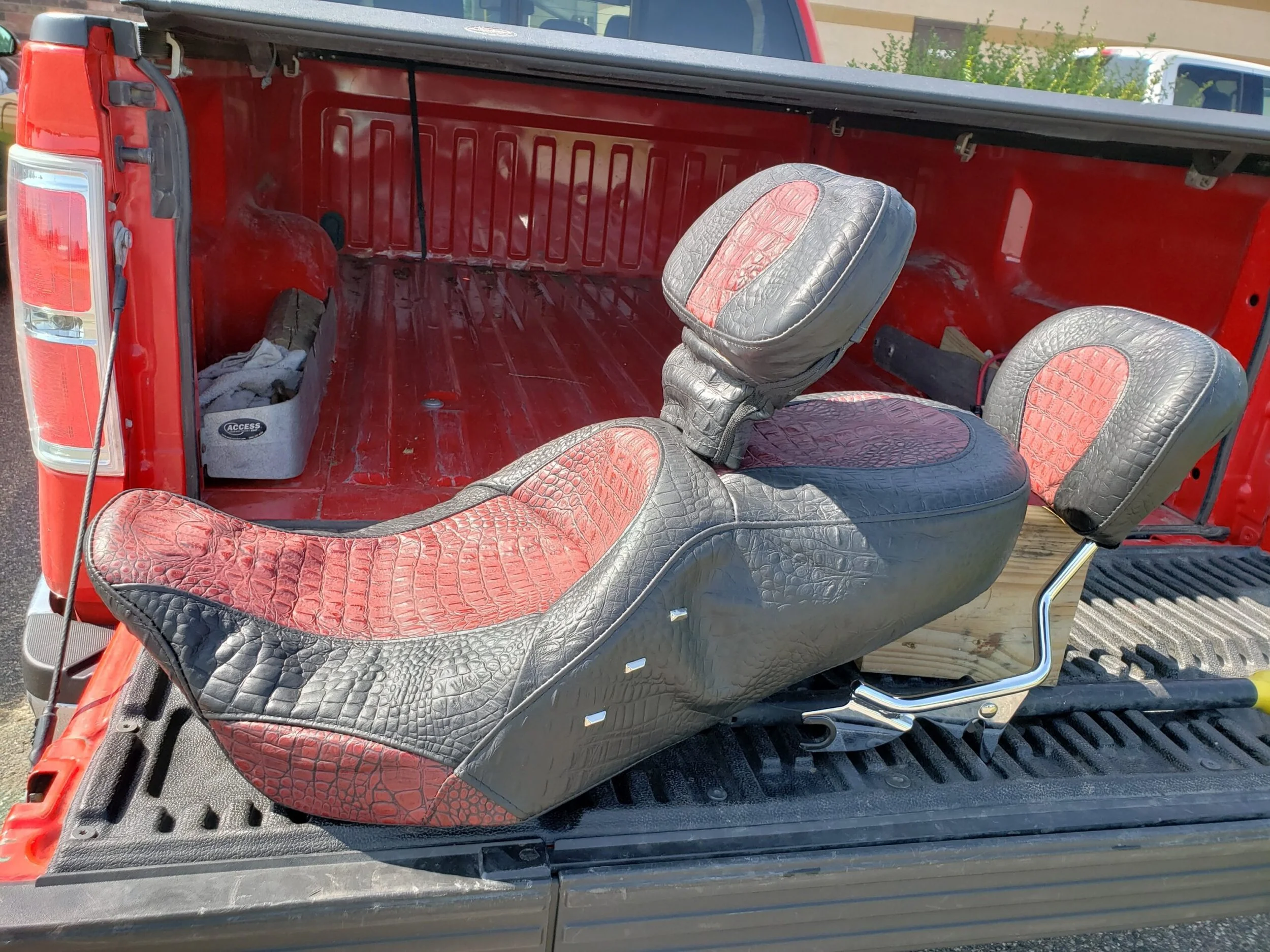 Motorcycle seat with crocodile black and red leather