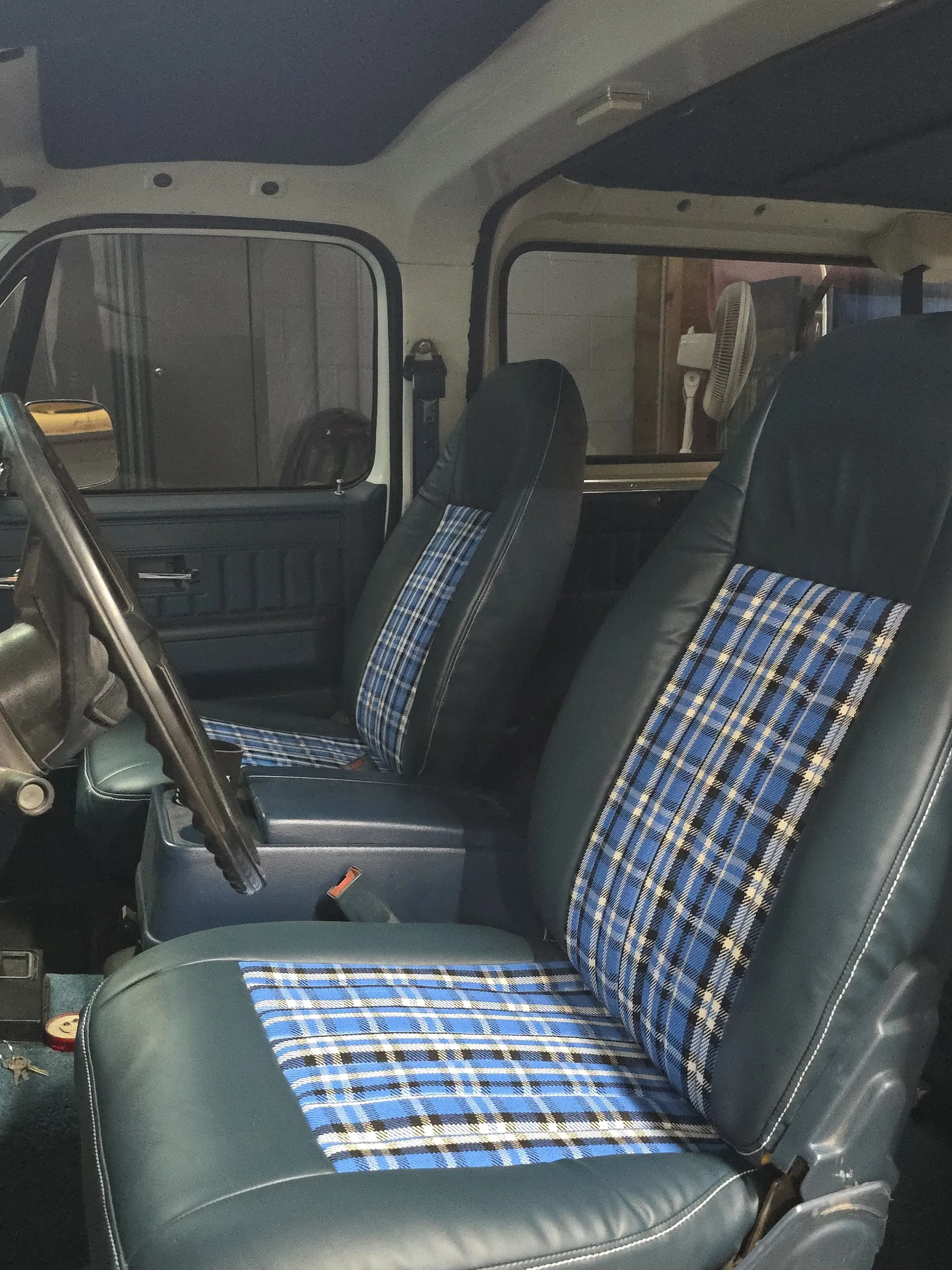 91 Jimmy Front Seats.jpg