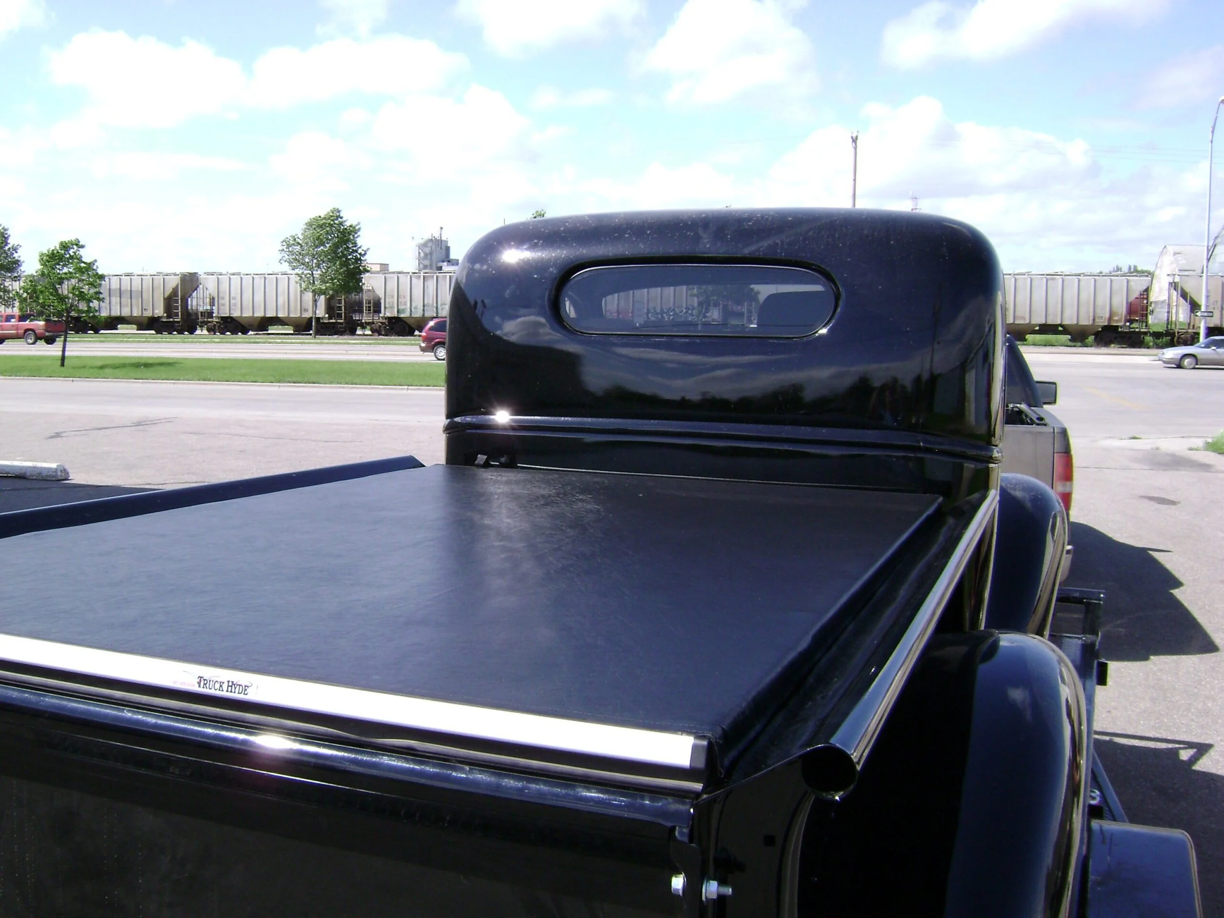 tonneau-covers-002-scaled.jpg