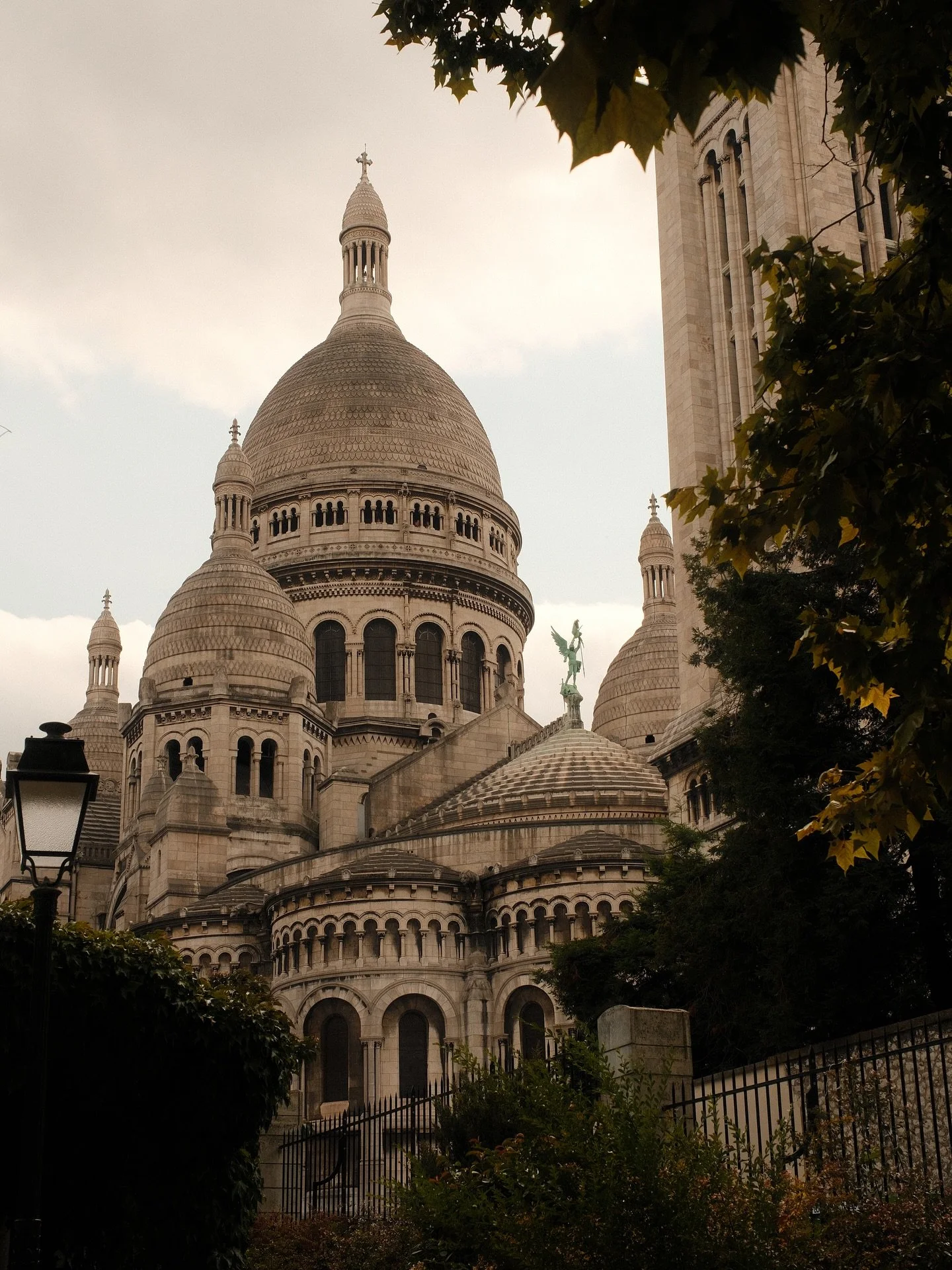 Paris, you made me look like I know what I&rsquo;m doing with this camera